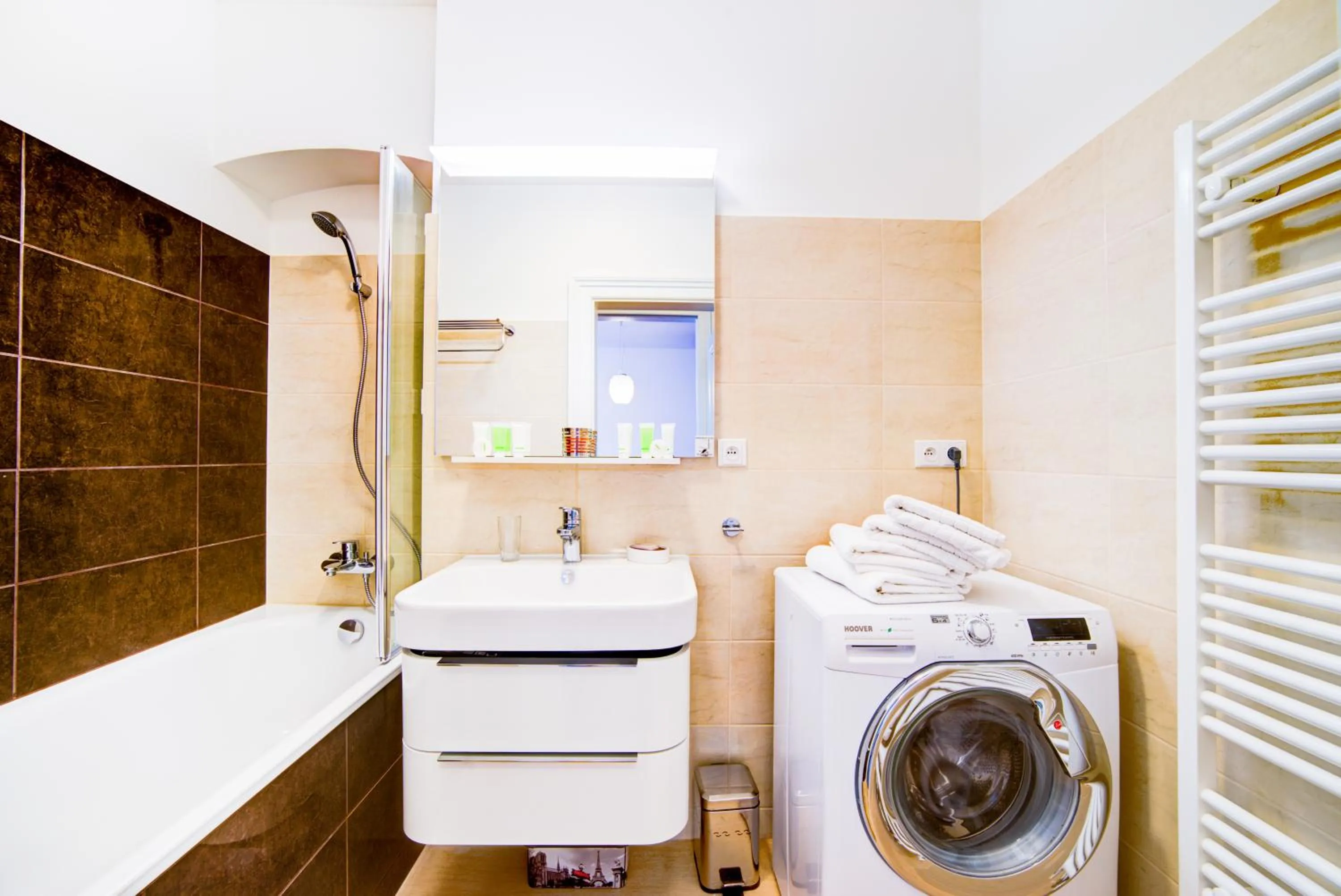 Bathroom in Bishop Apartments