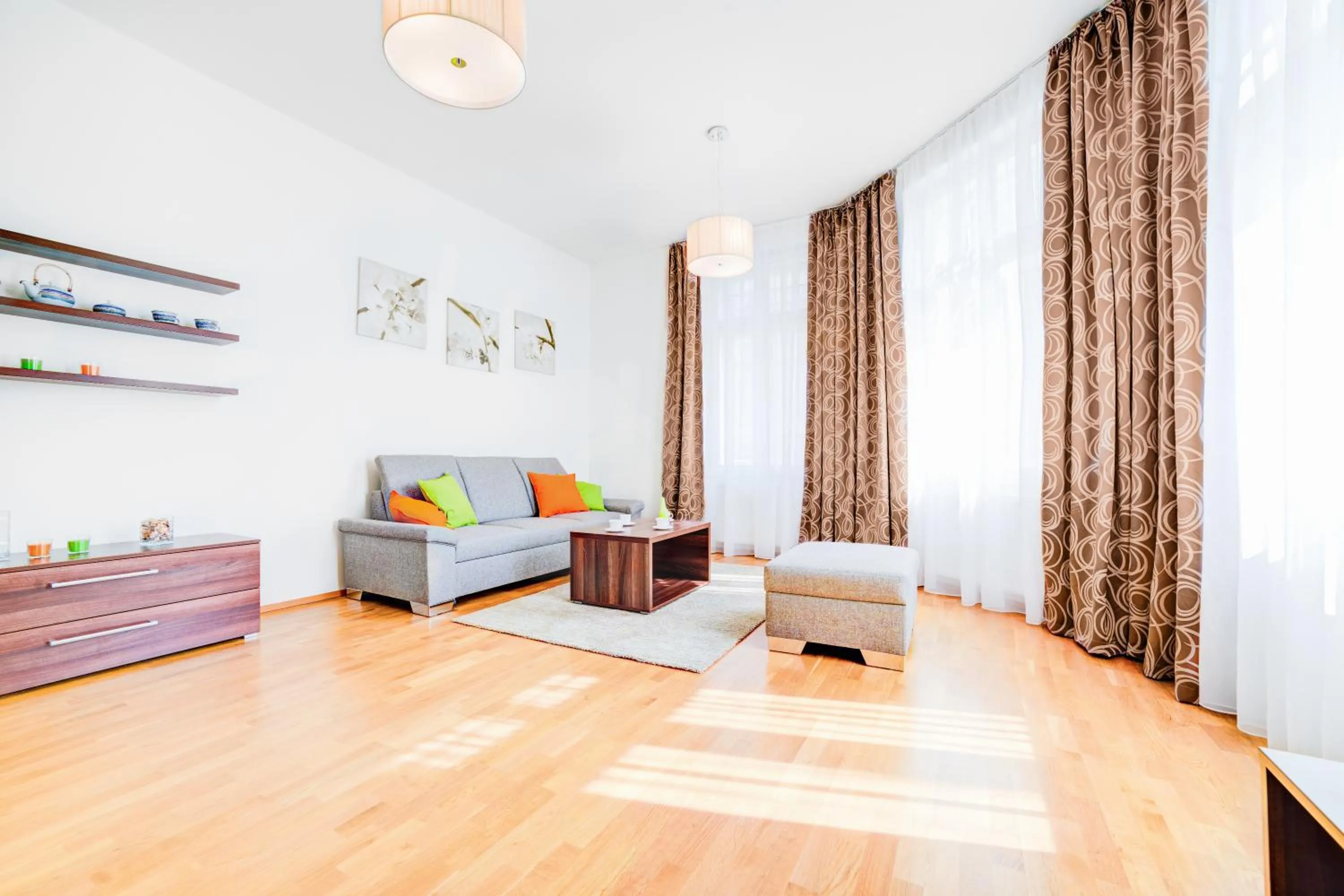 Living room in Bishop Apartments
