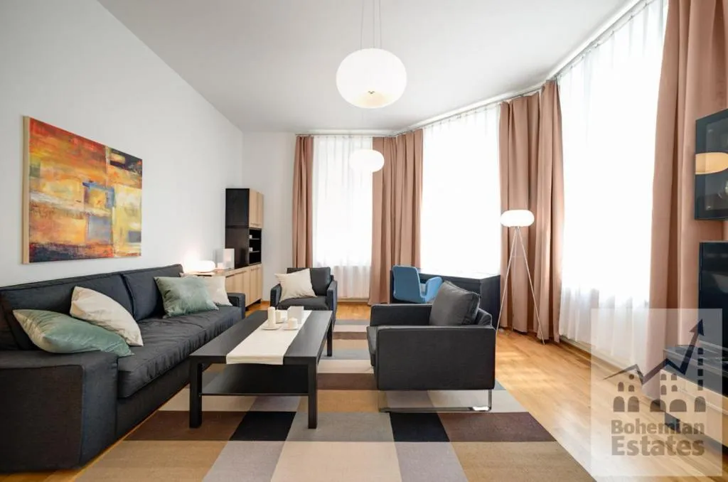 Day in Bishop Apartments