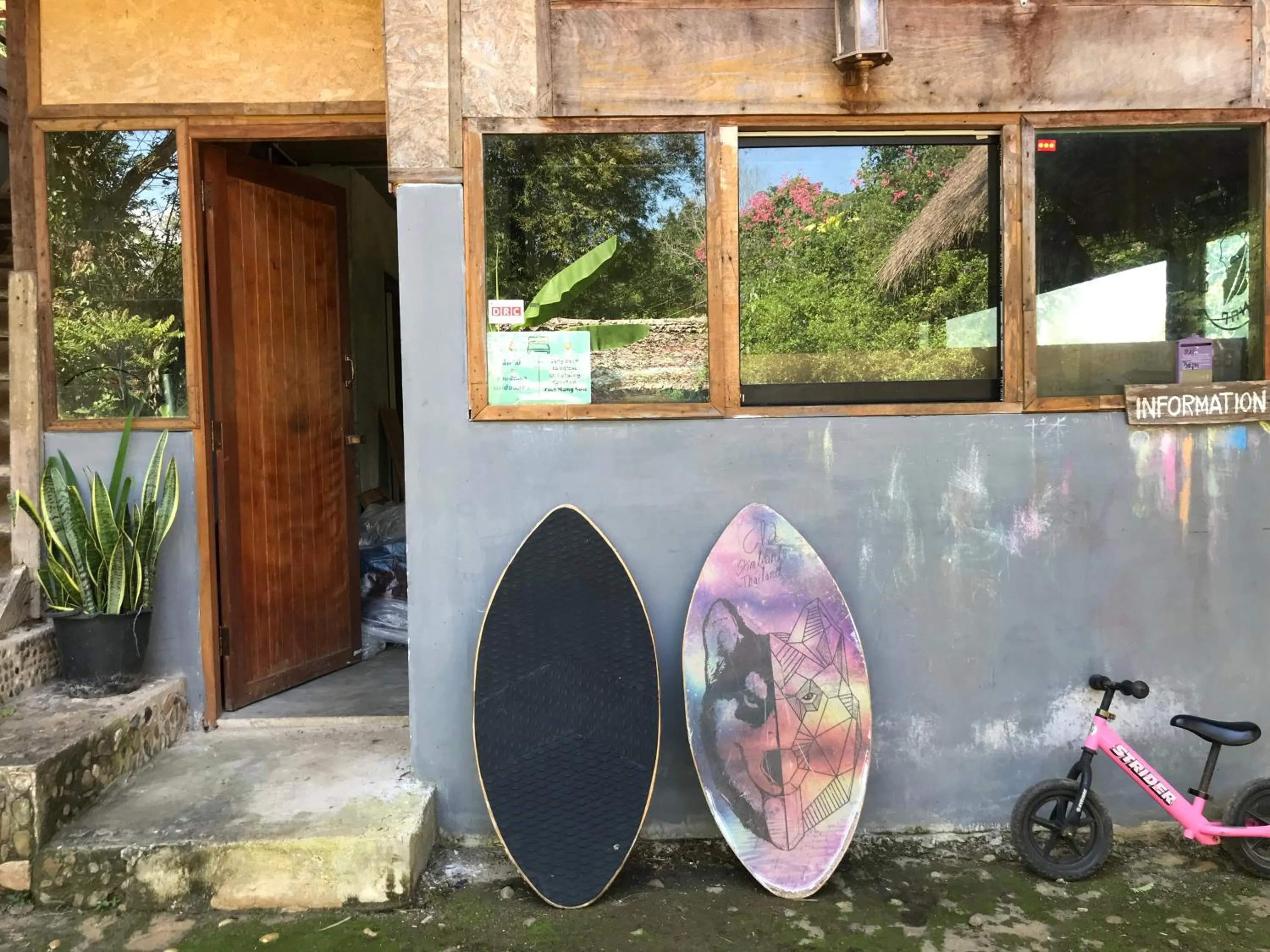 Baan Wisarut Guesthouse