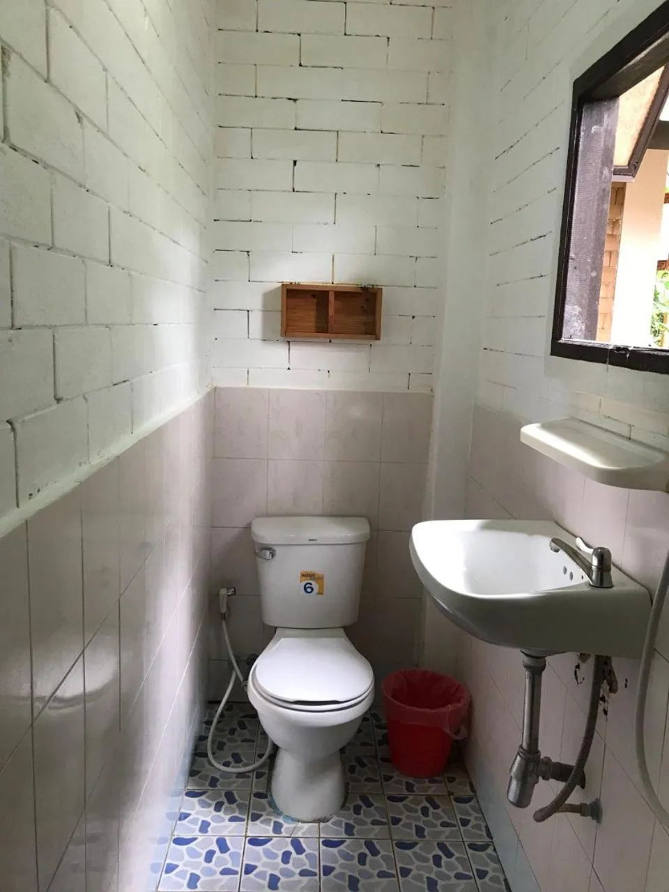 Baan Wisarut Guesthouse