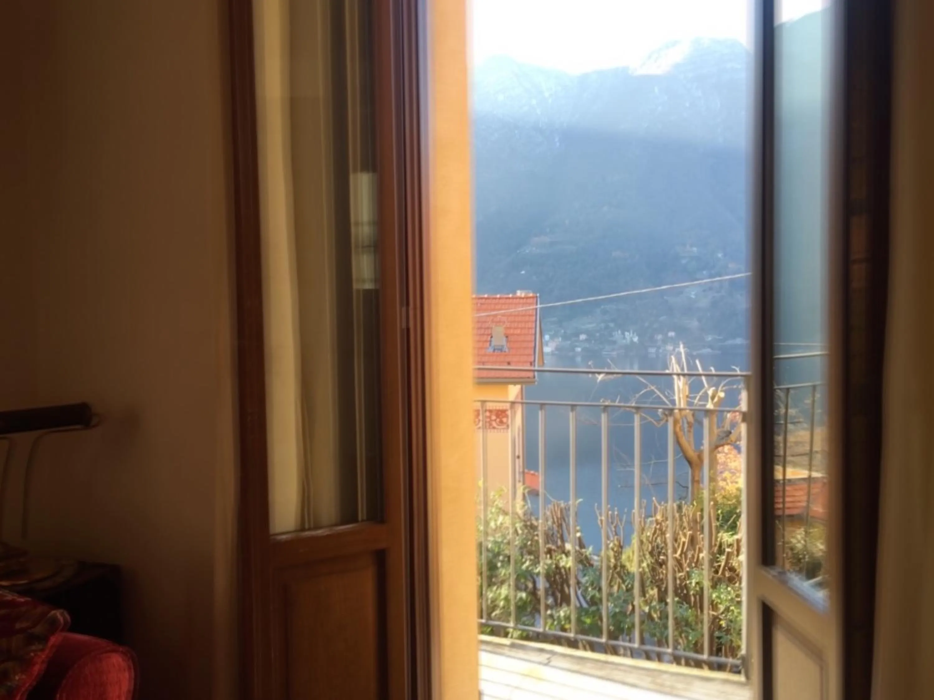 Lake view in Casa Vacanza Castagna
