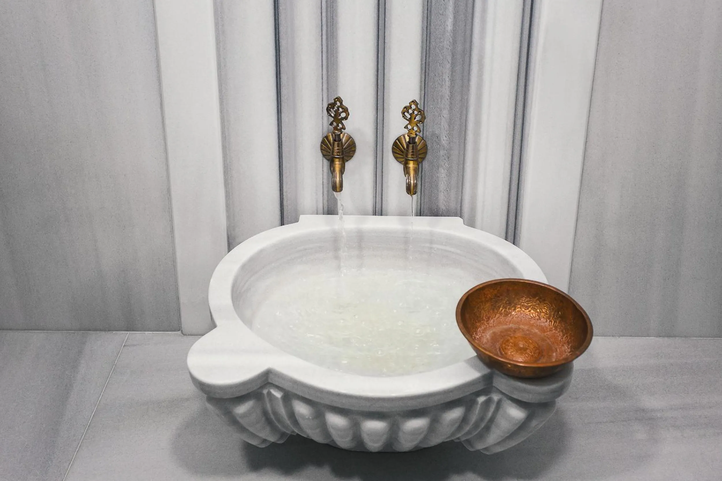 Bathroom in Fesa Business Hotel