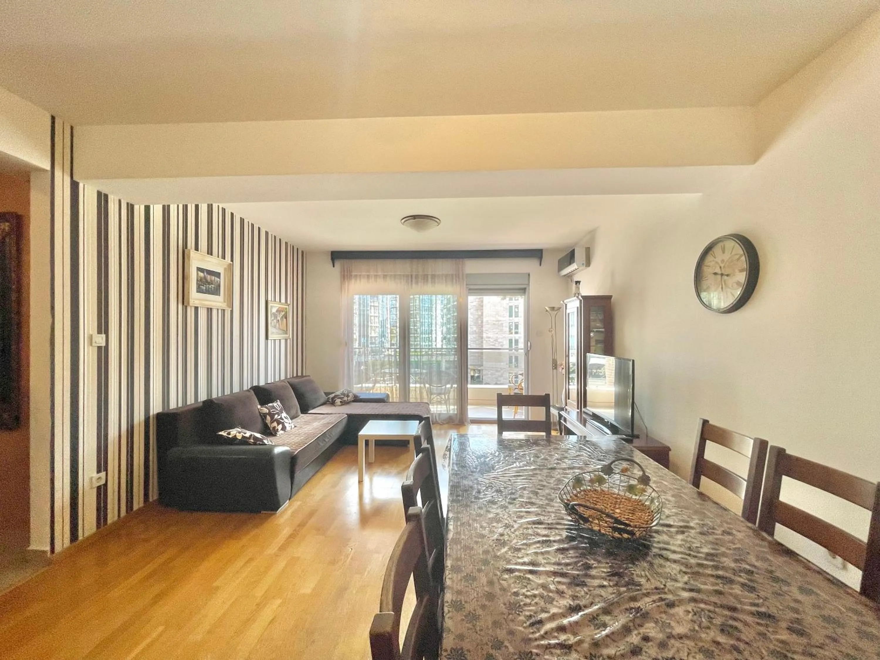 Photo of the whole room in Comfort Apartments Aleksic