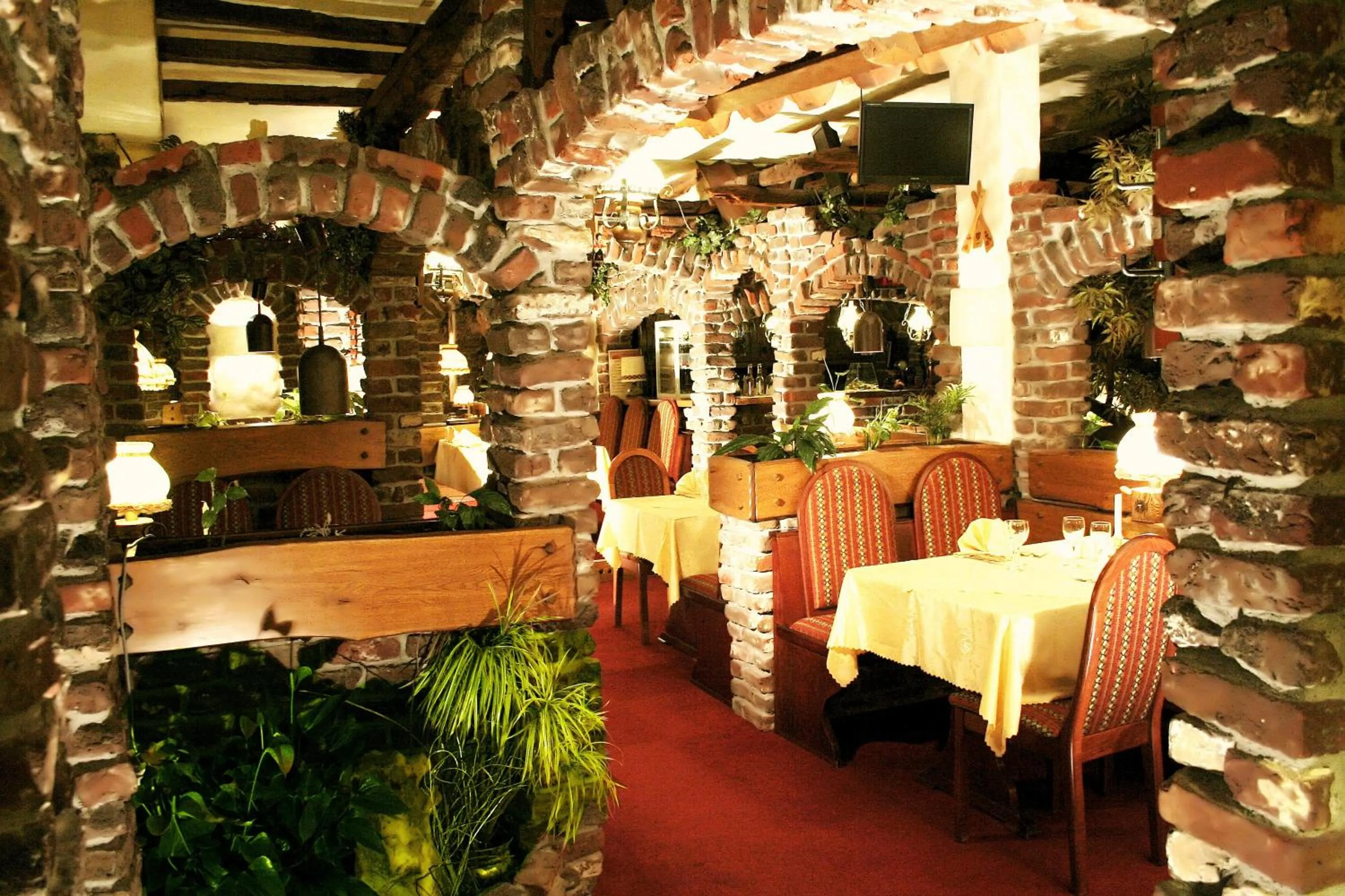 Restaurant/places to eat in Hotel Restaurant Cristal