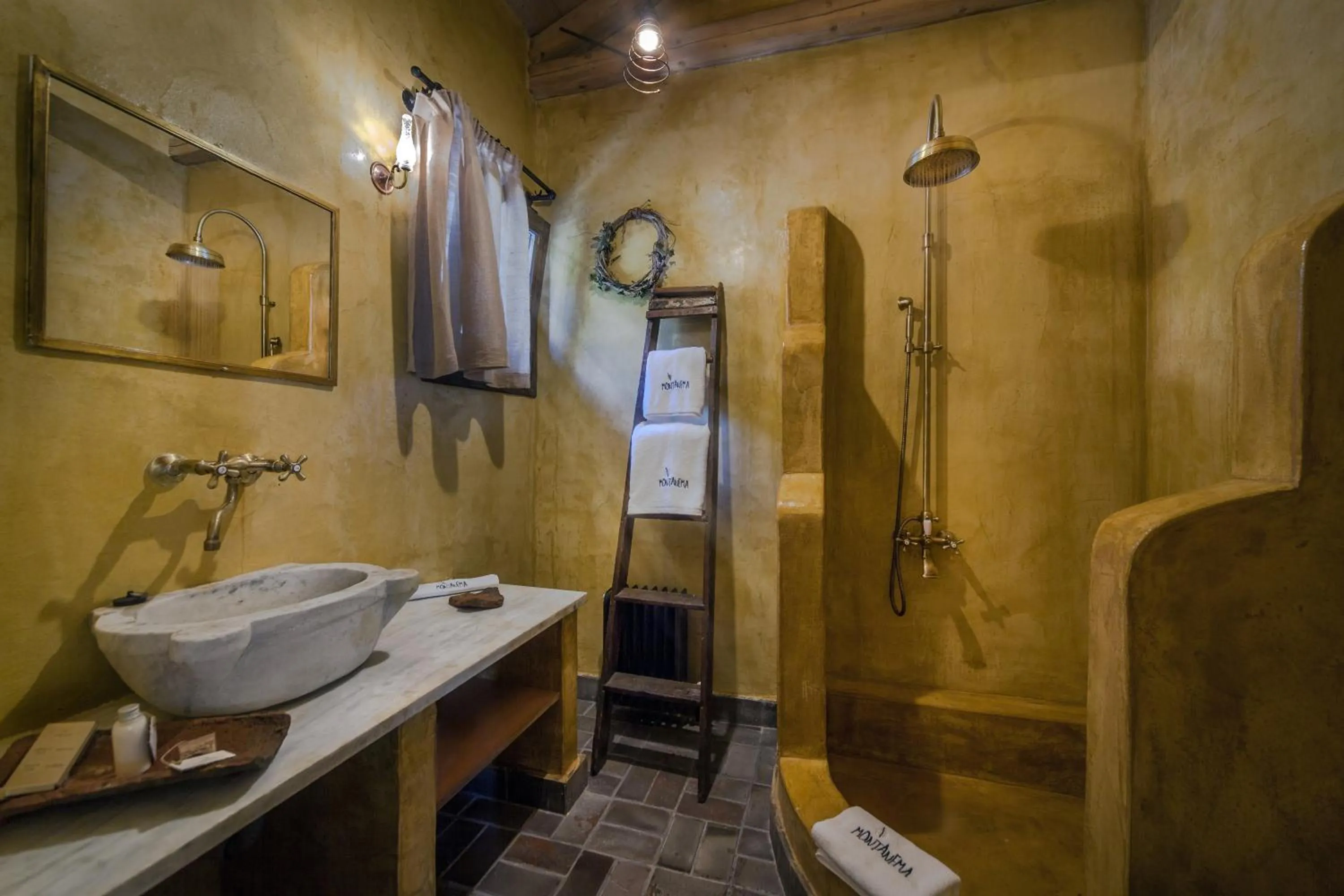 Bathroom in Montanema Handmade Village