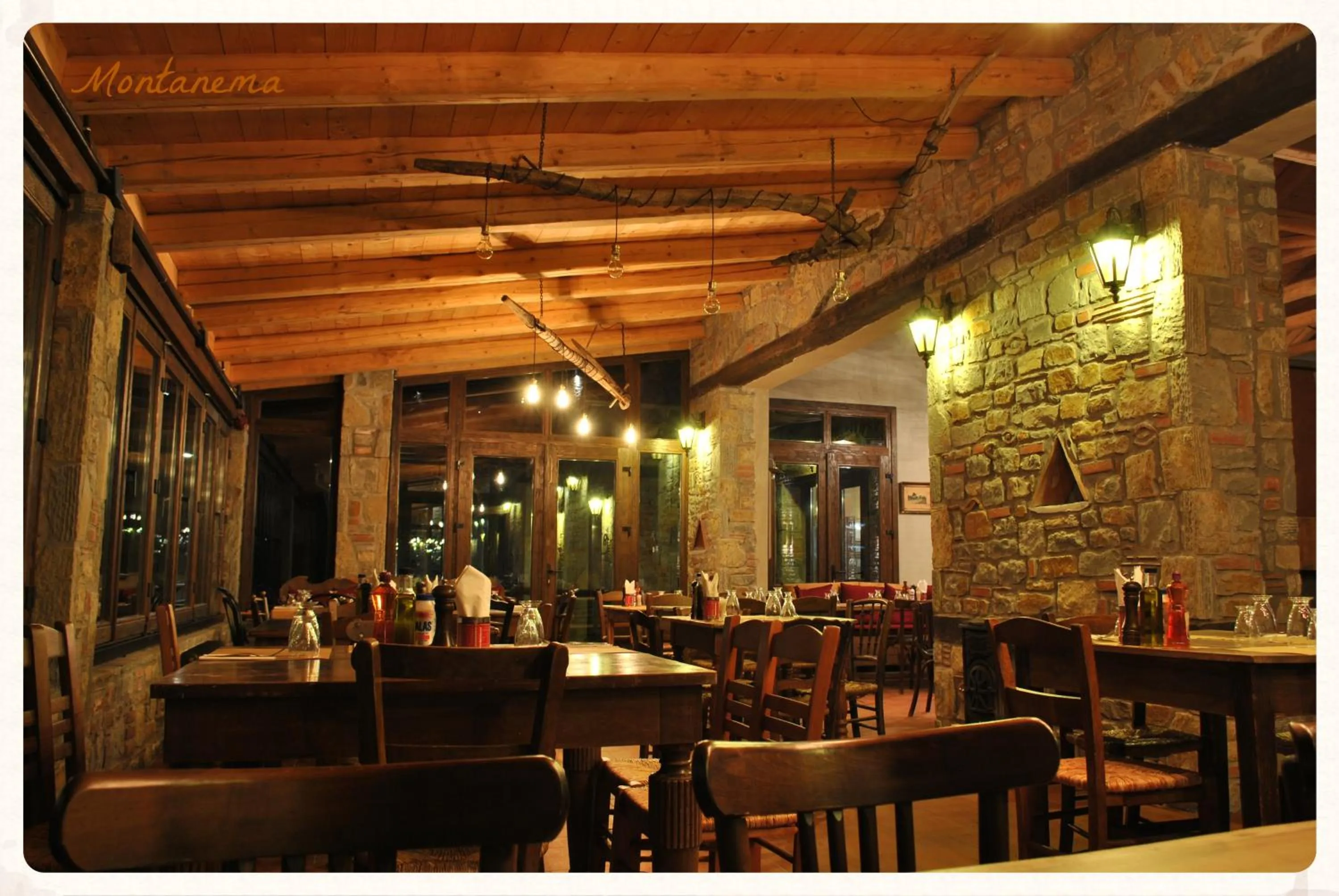 Restaurant/places to eat in Montanema Handmade Village