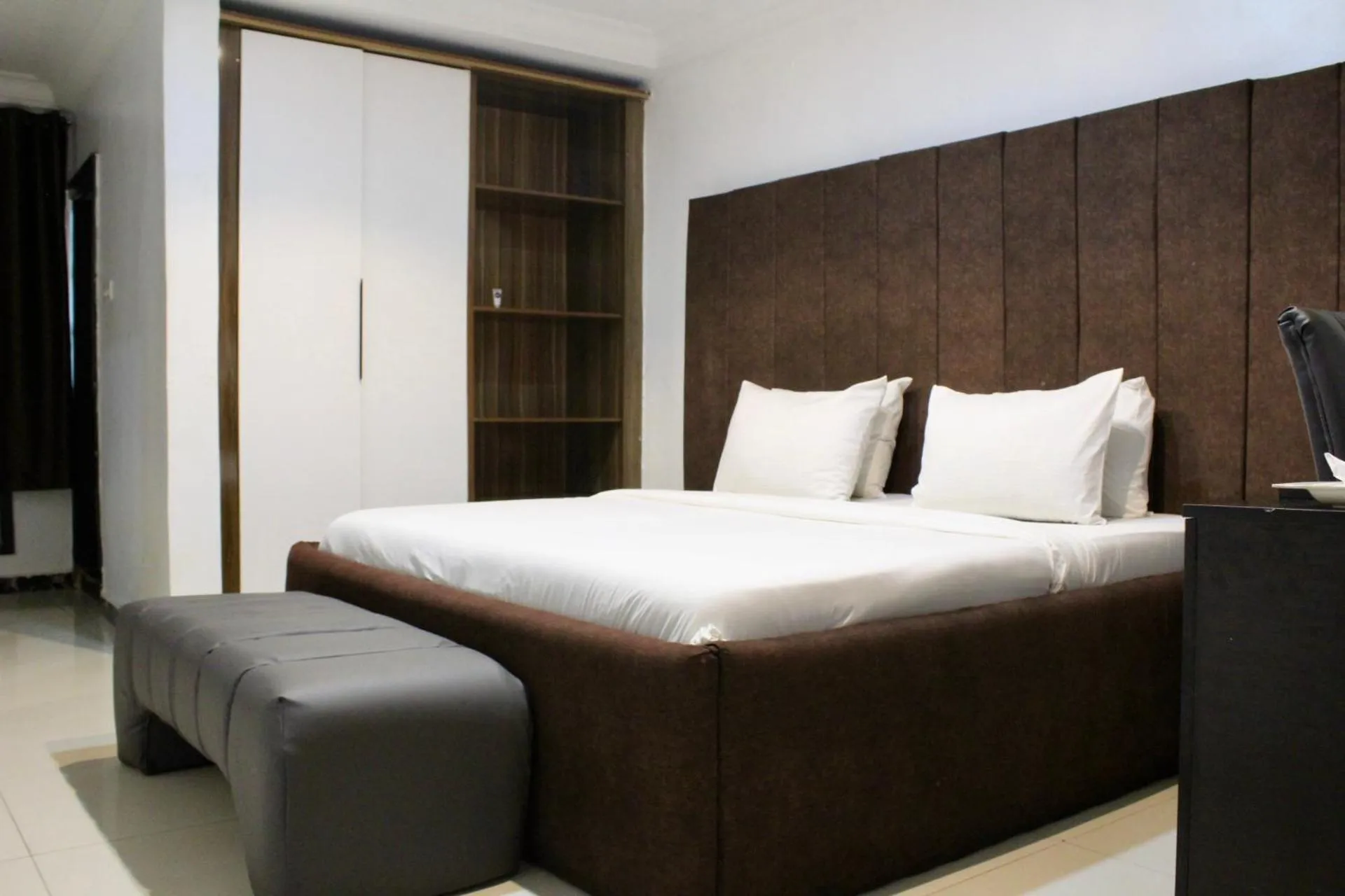 Bedroom, Bed in Ovic Hotel