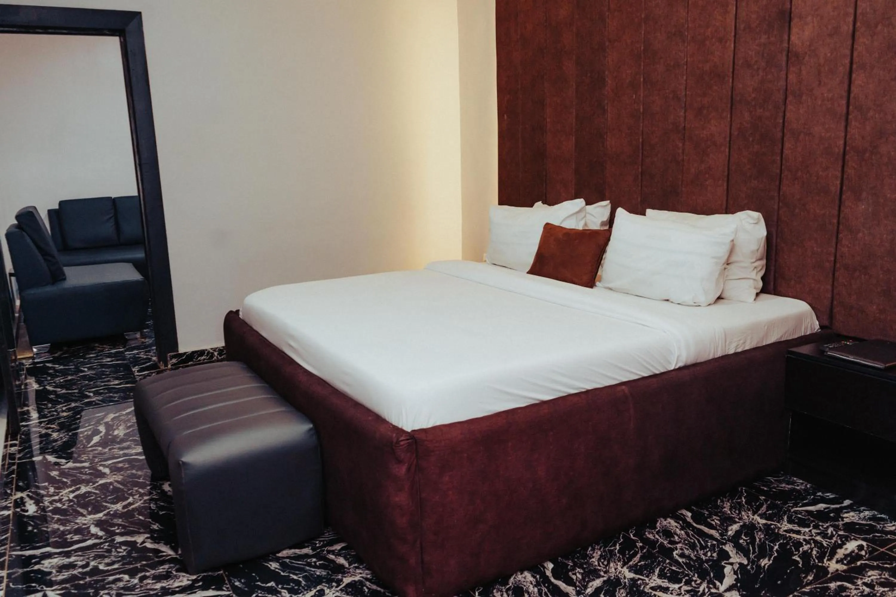 Bedroom, Bed in Ovic Hotel