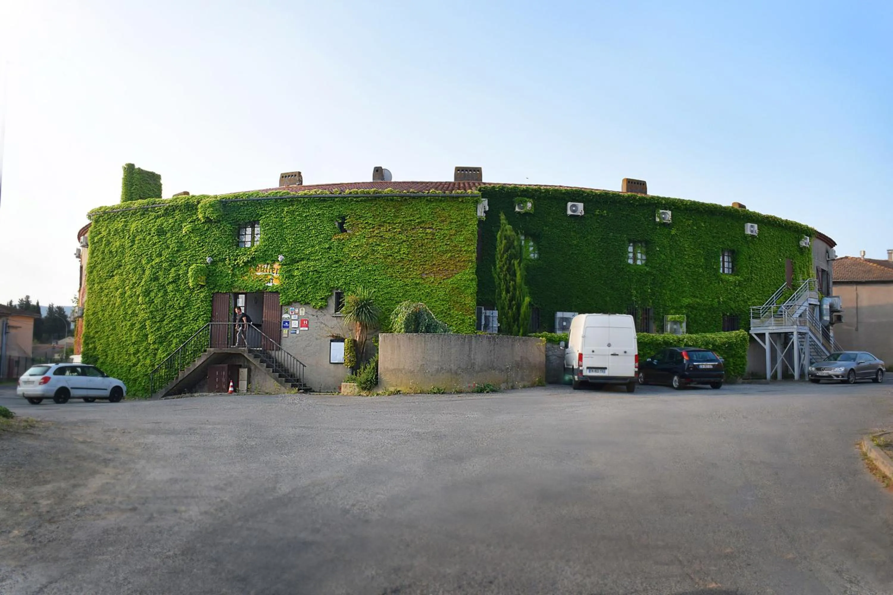 Location in Logis Hôtel Restaurant Le Top du Roulier