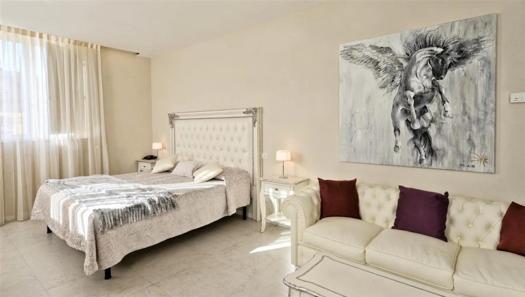 Bed in Villa del Sole Siena