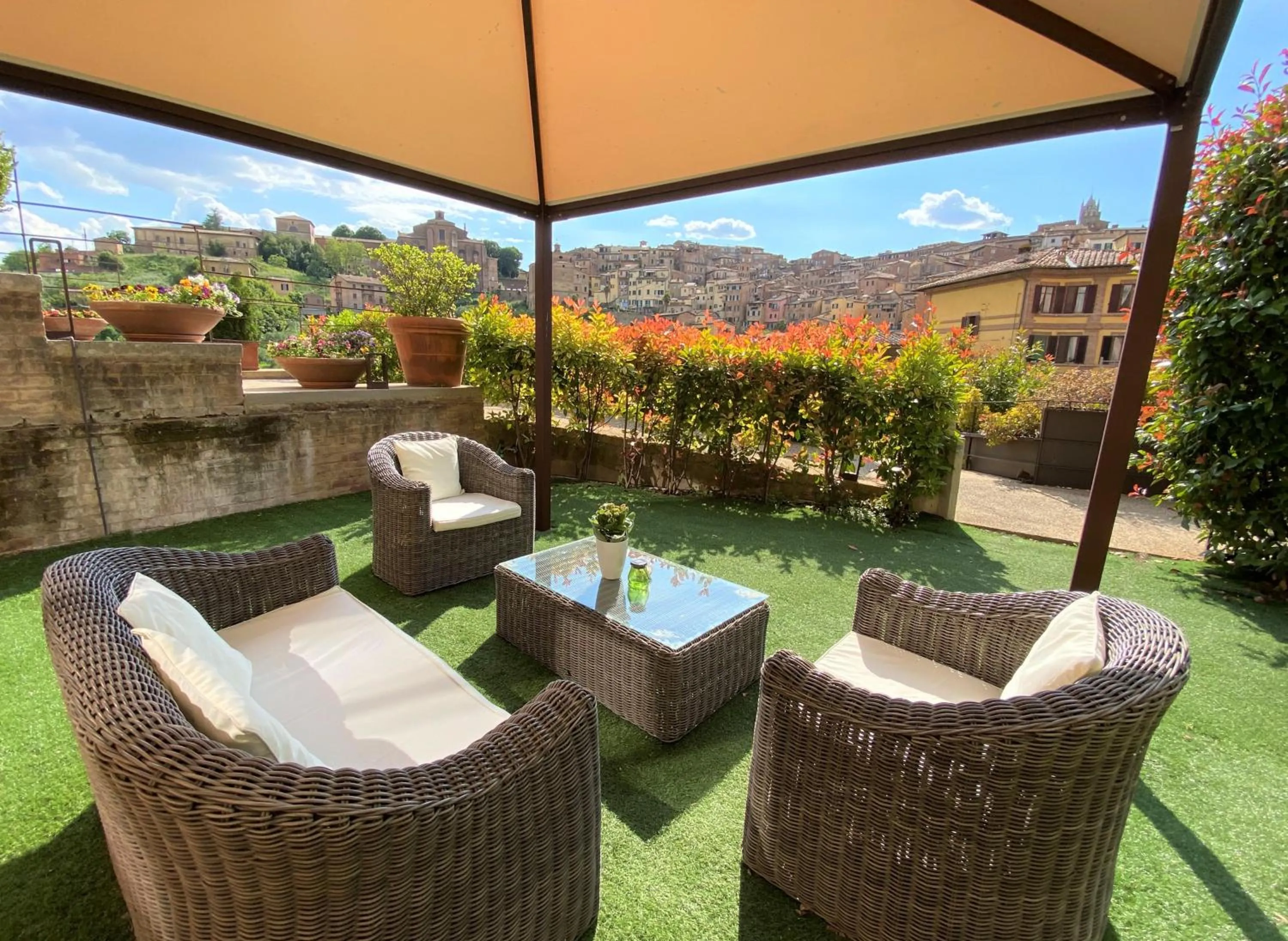 Patio in Villa del Sole Siena