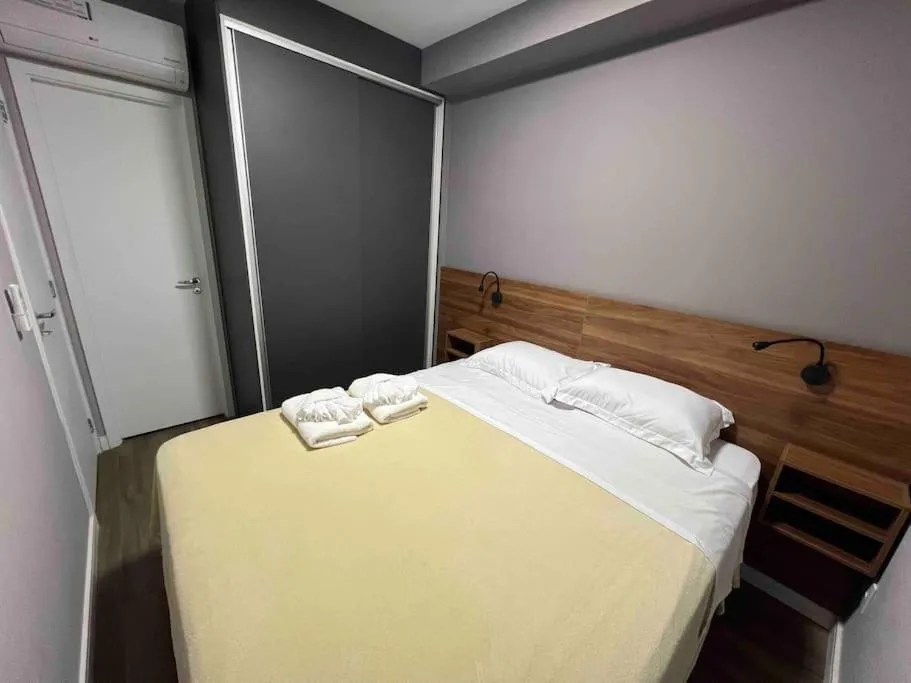 Bed in Novo, garagem e piscina, moderno ao lado Allianz Park