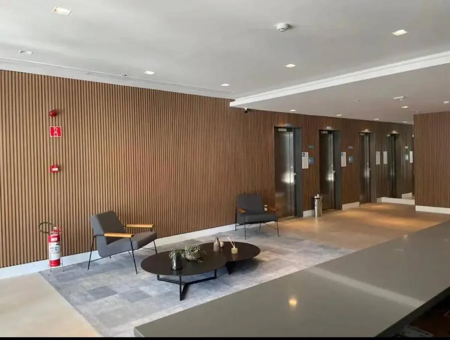 Novo, garagem e piscina, moderno ao lado Allianz Park
