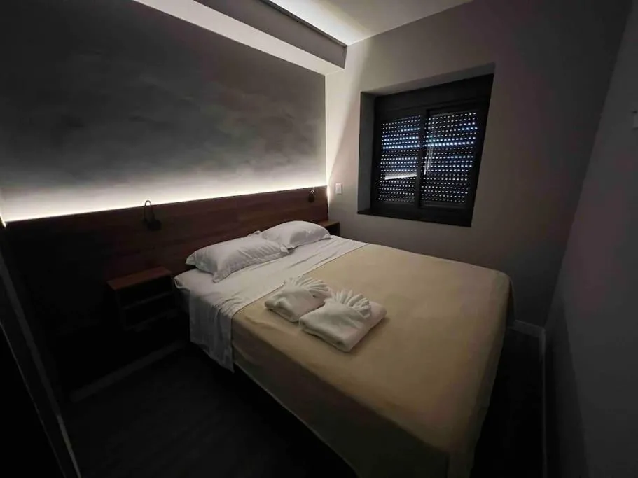 Bed in Novo, garagem e piscina, moderno ao lado Allianz Park