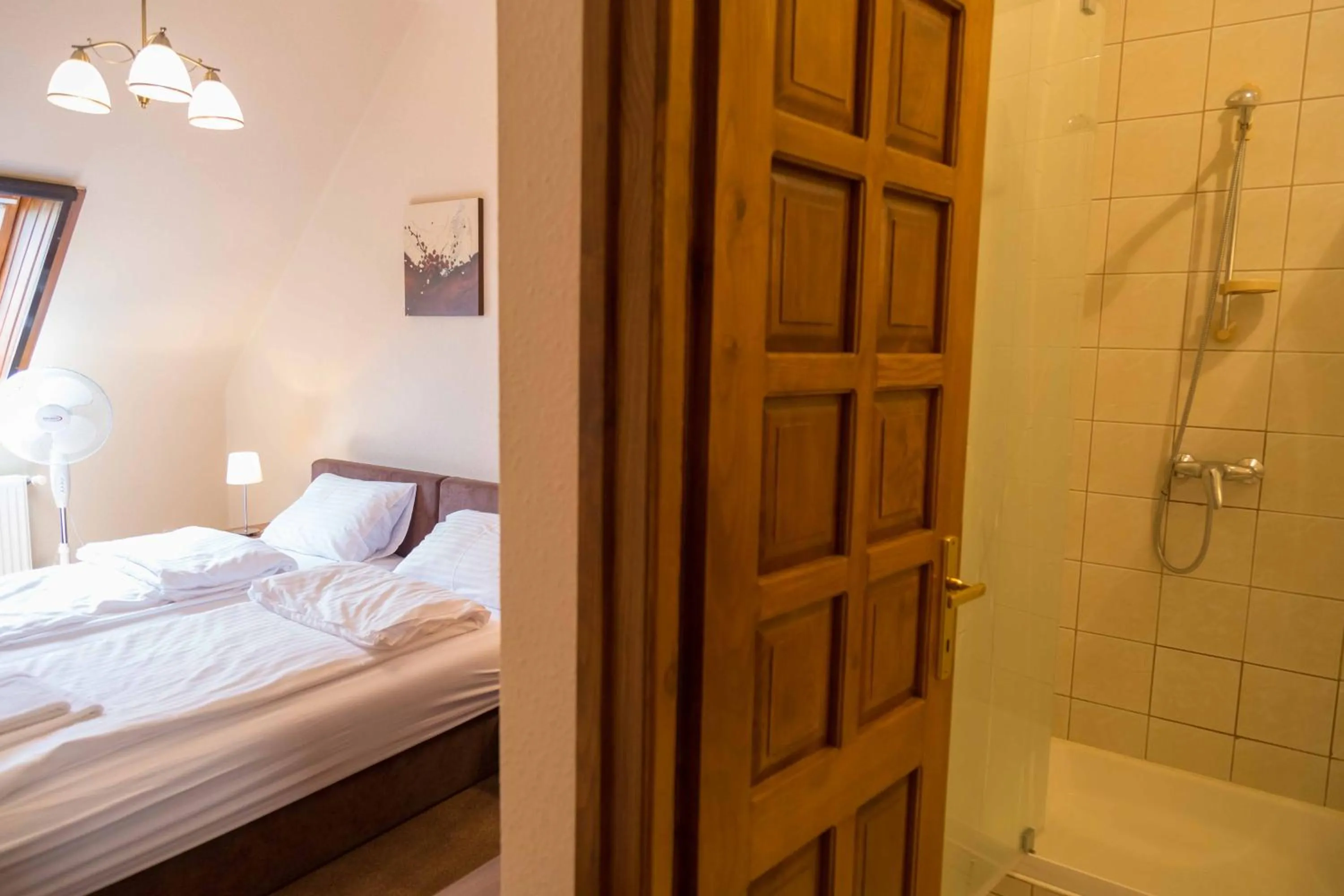Photo of the whole room, Bed in Arina Villa