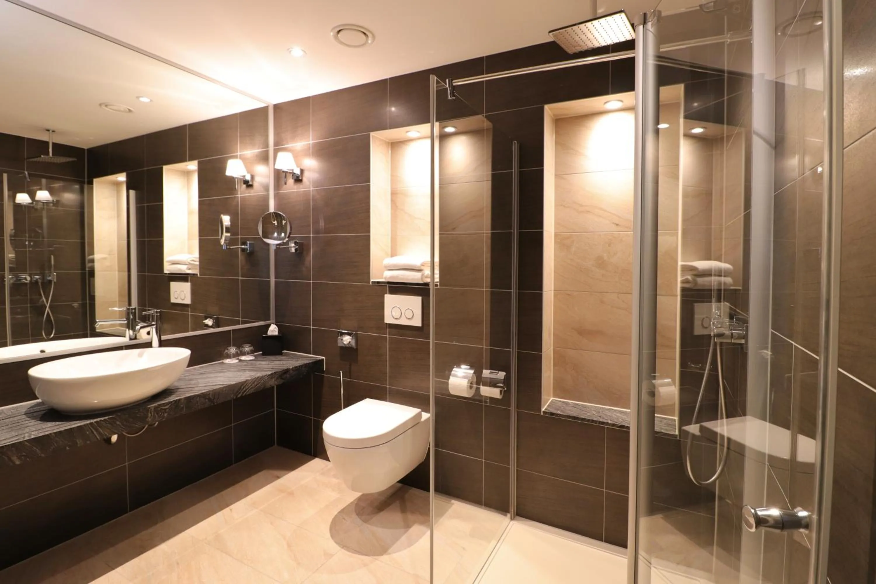 Toilet in XO Hotels Couture