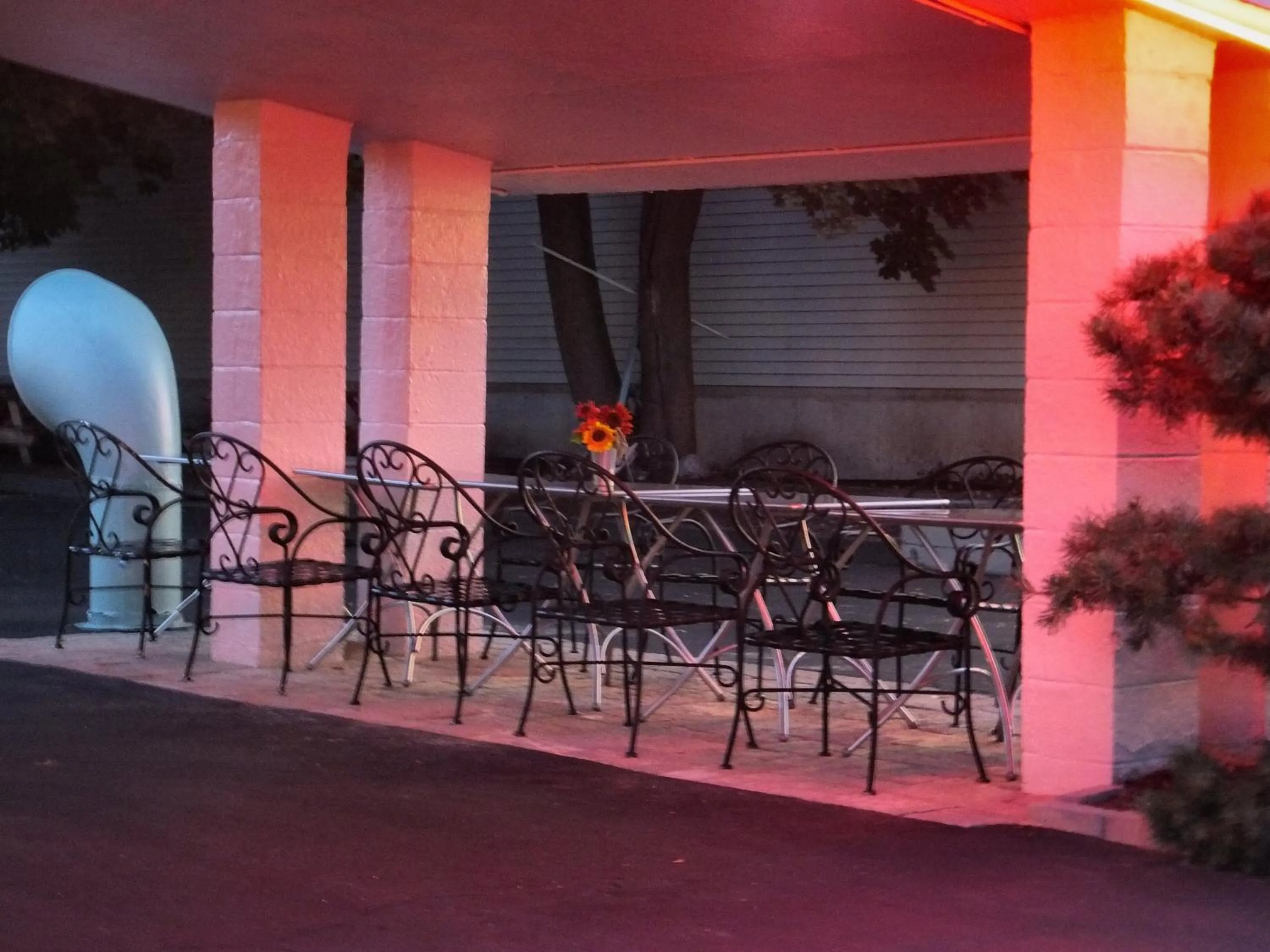 Patio in Windsor Motel