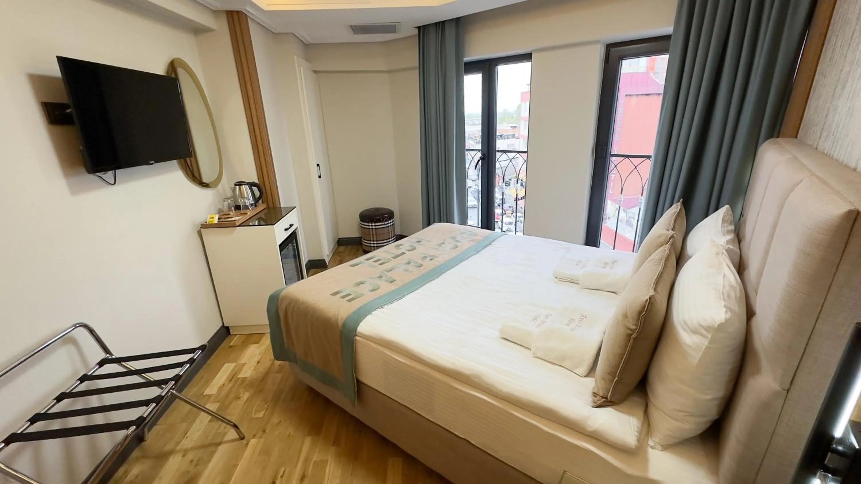 Bed in Avcı Palace Hotel