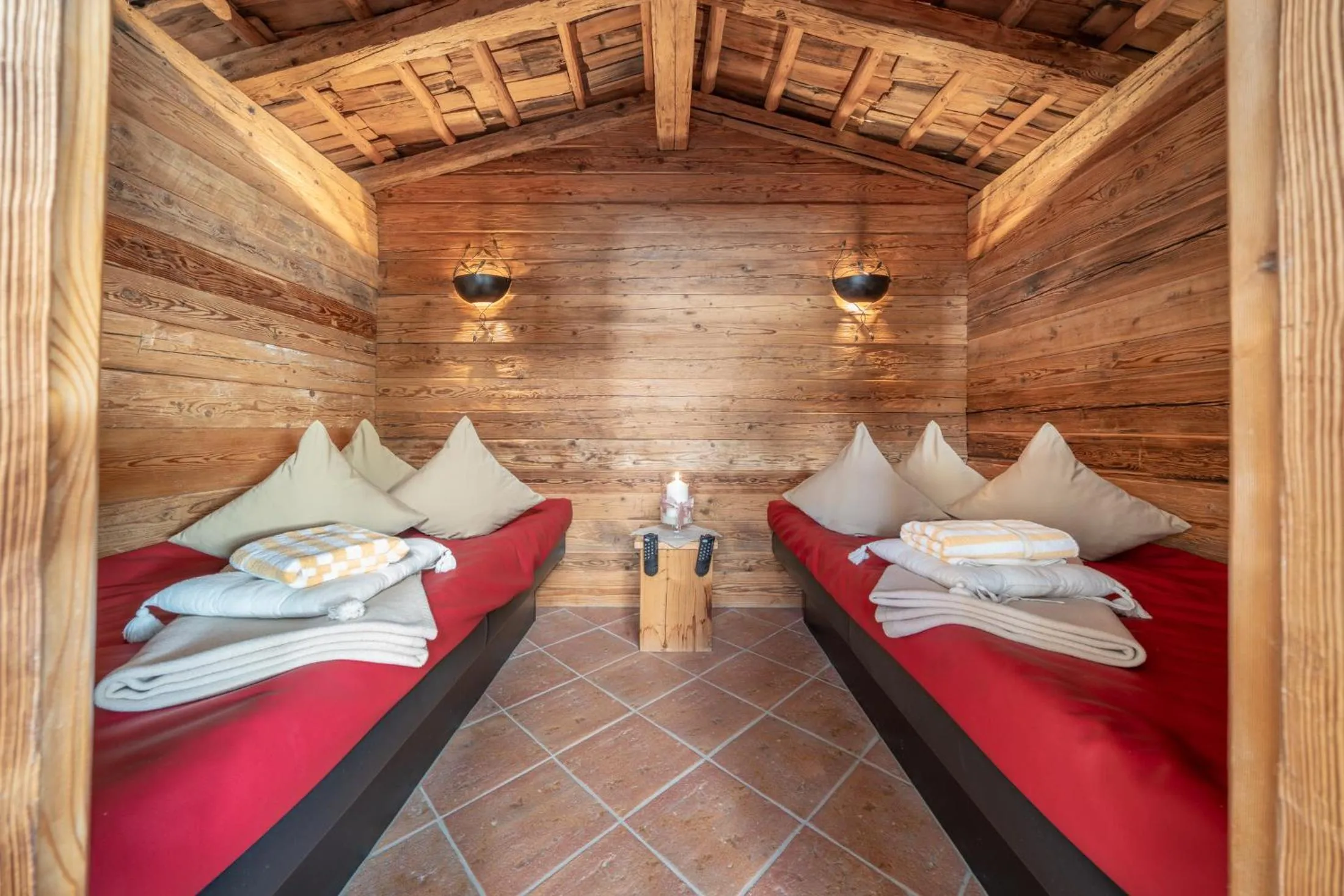 Spa and wellness centre/facilities, Bed in Landhotel Untermüllnergut