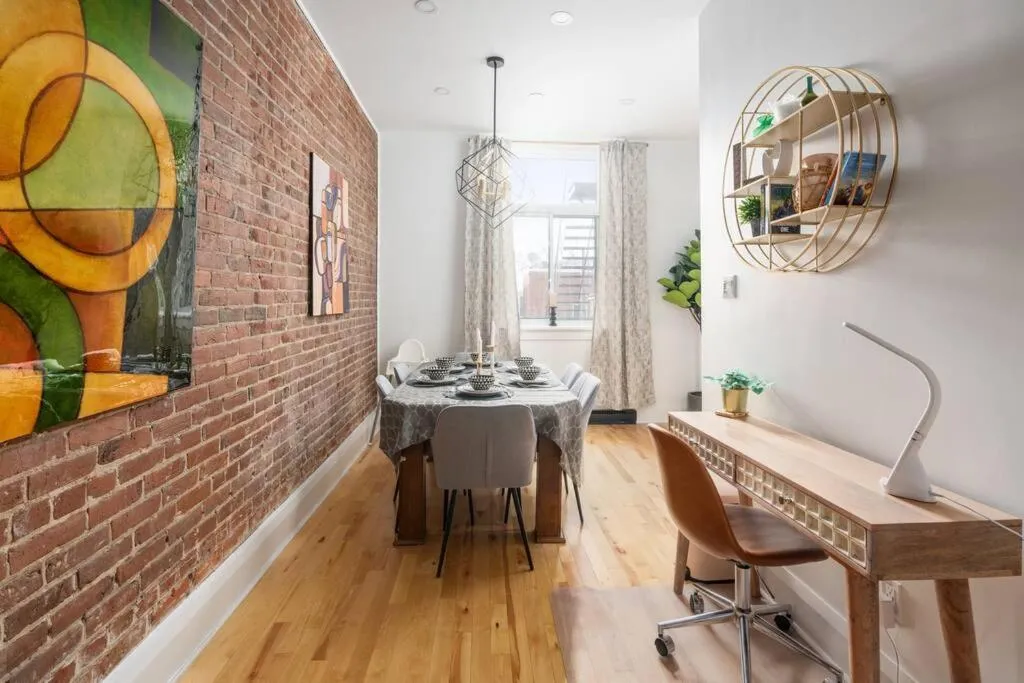 Living room in Downtown Luxe: Metro, King Bed, Parking, Sleeps 6