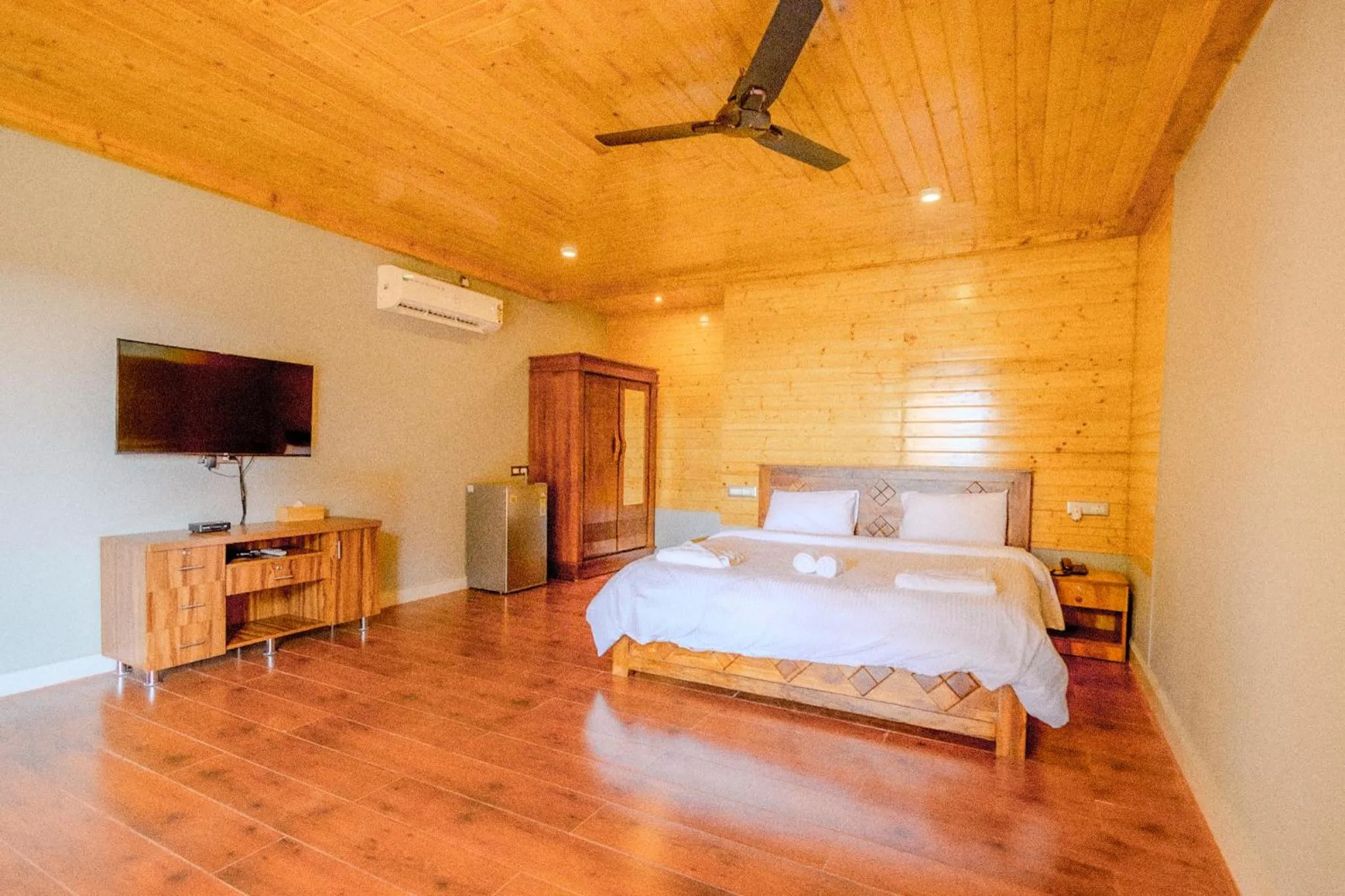 Bed in The O2H Agonda Beach Resort