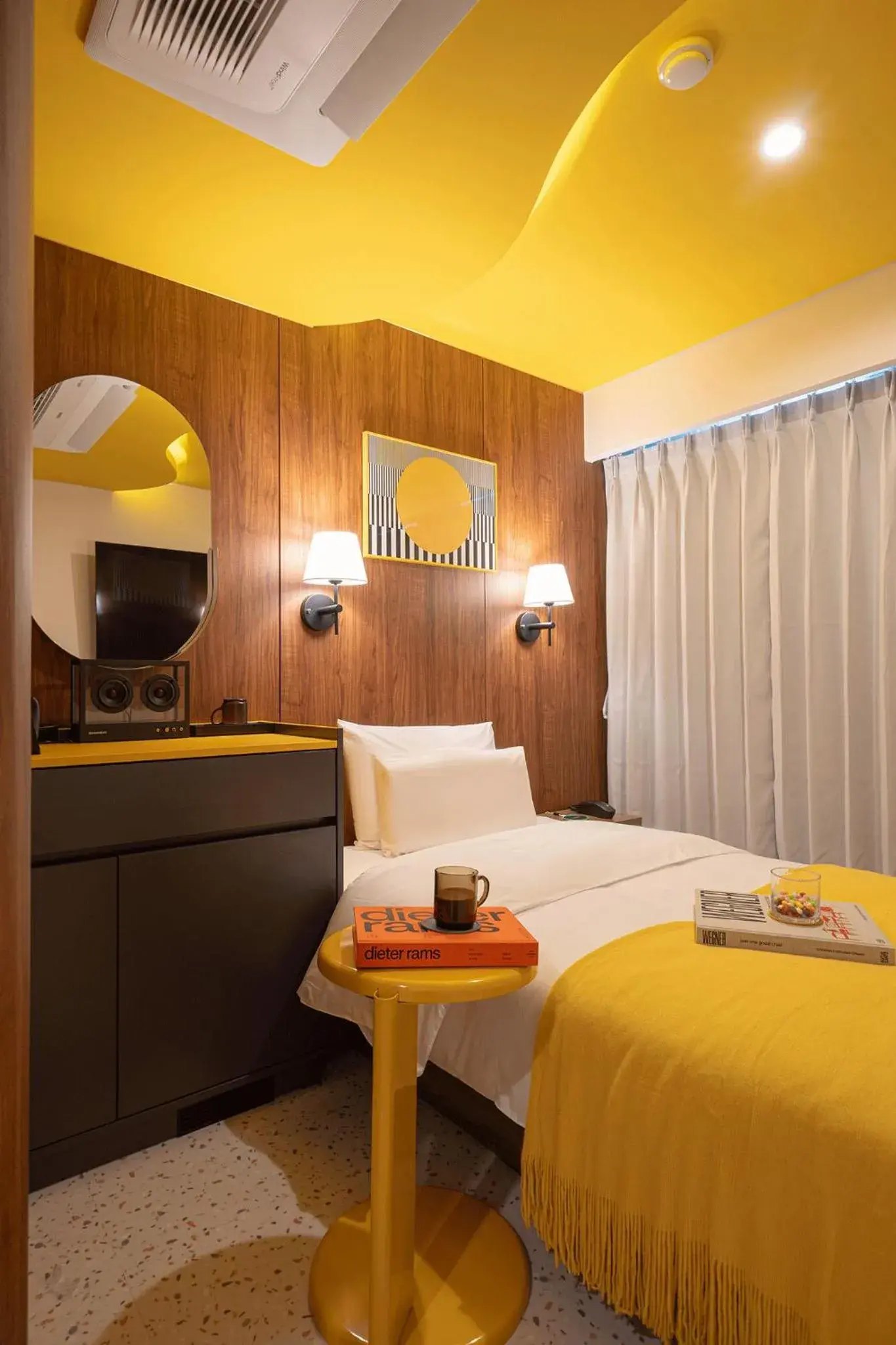 Superior Single Room in Nouvelle Hotel Seoul Itaewon by Anook Superior Single Room in Nouvelle Hotel Seoul Itaewon by Anook