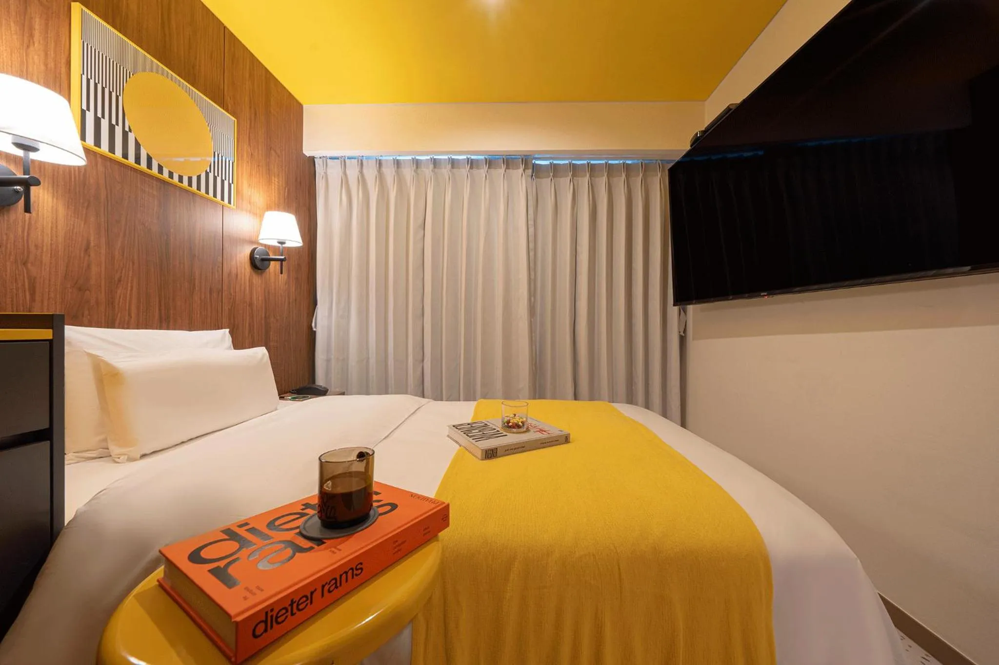 Bed in Nouvelle Hotel Seoul Itaewon by Aank