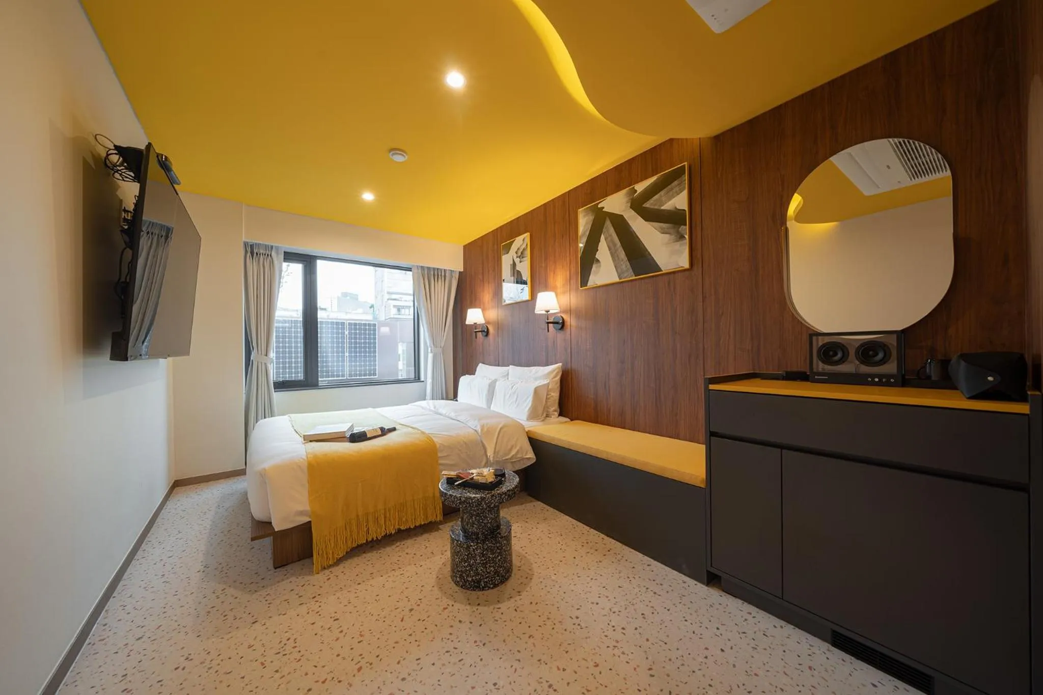 Bed in Nouvelle Hotel Seoul Itaewon by Aank