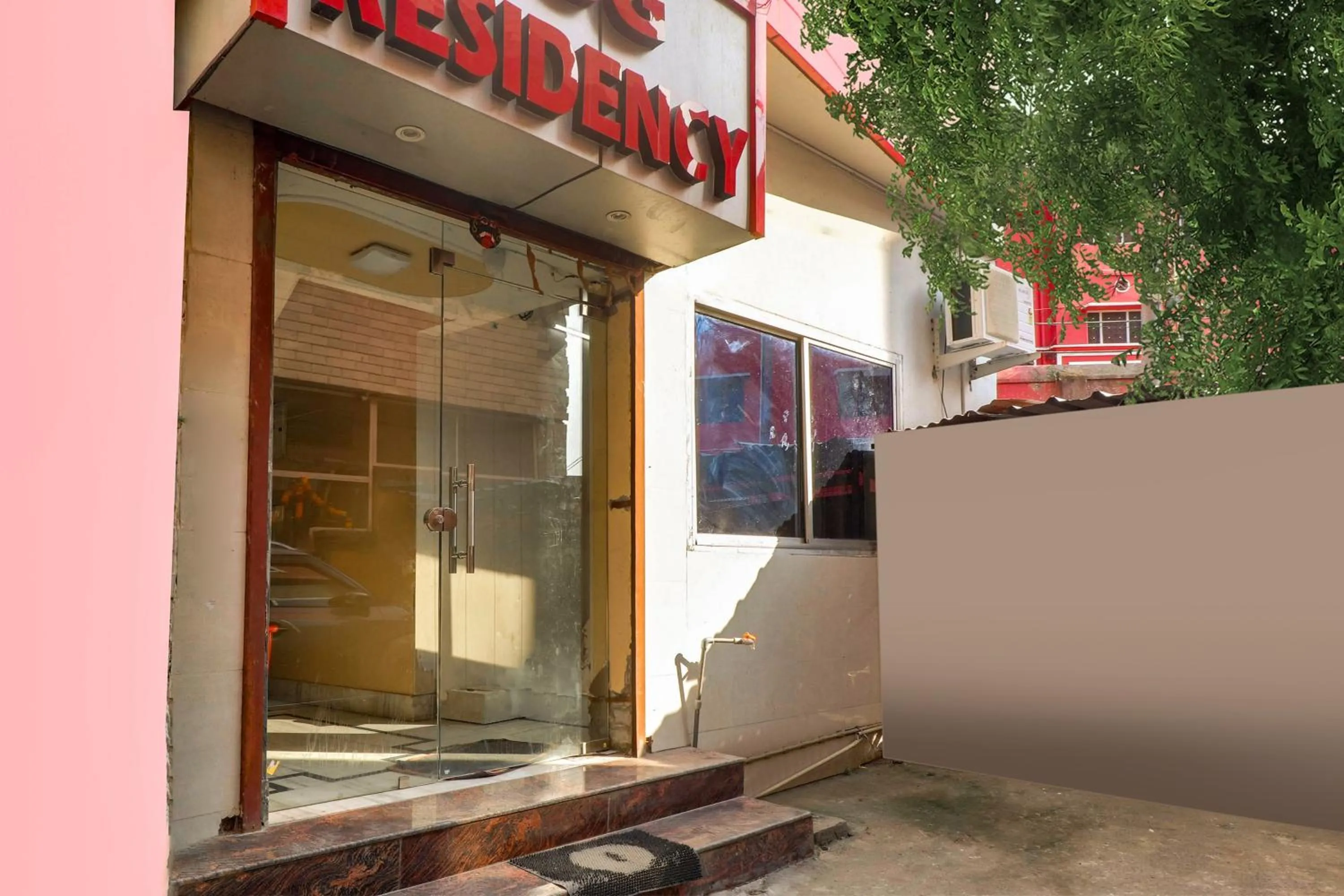 Facade/entrance in Hotel O by OYO Yug Residency