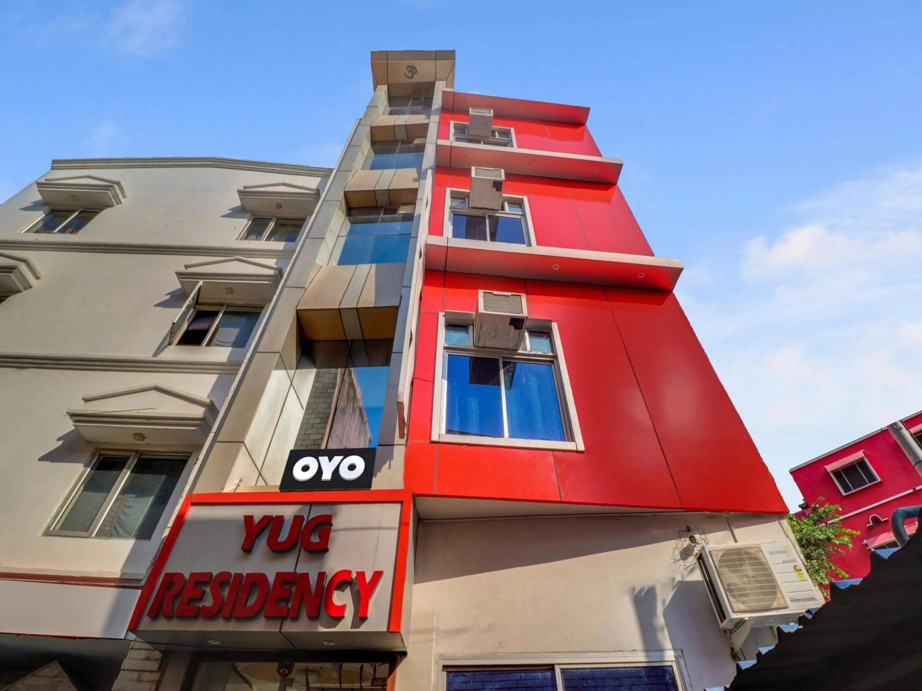 Facade/entrance in Hotel O Yug Residency
