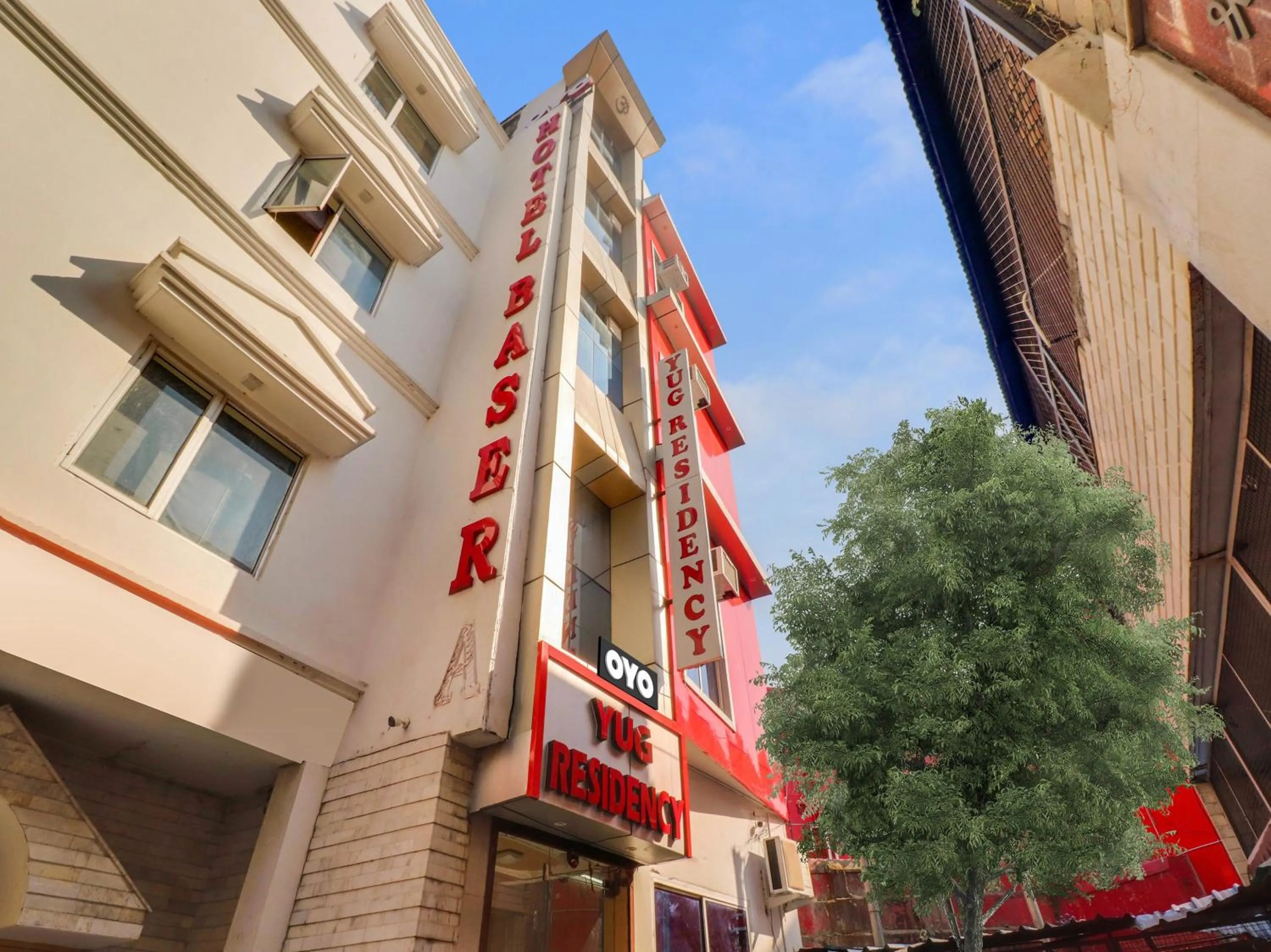 Facade/entrance in Hotel O Yug Residency