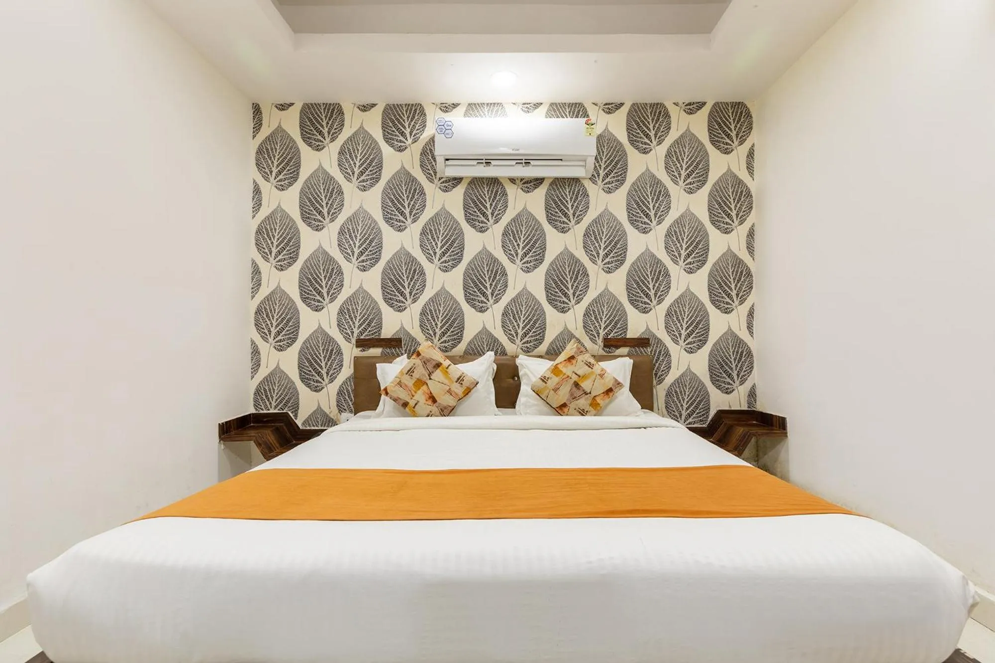 Bed in FabHotel Ocean Pearl