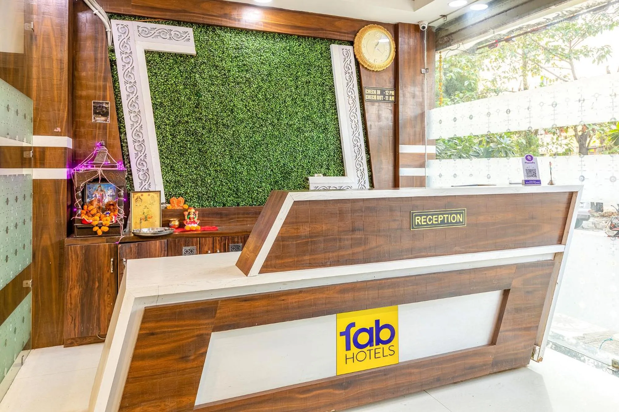 Lobby or reception in FabHotel Ocean Pearl