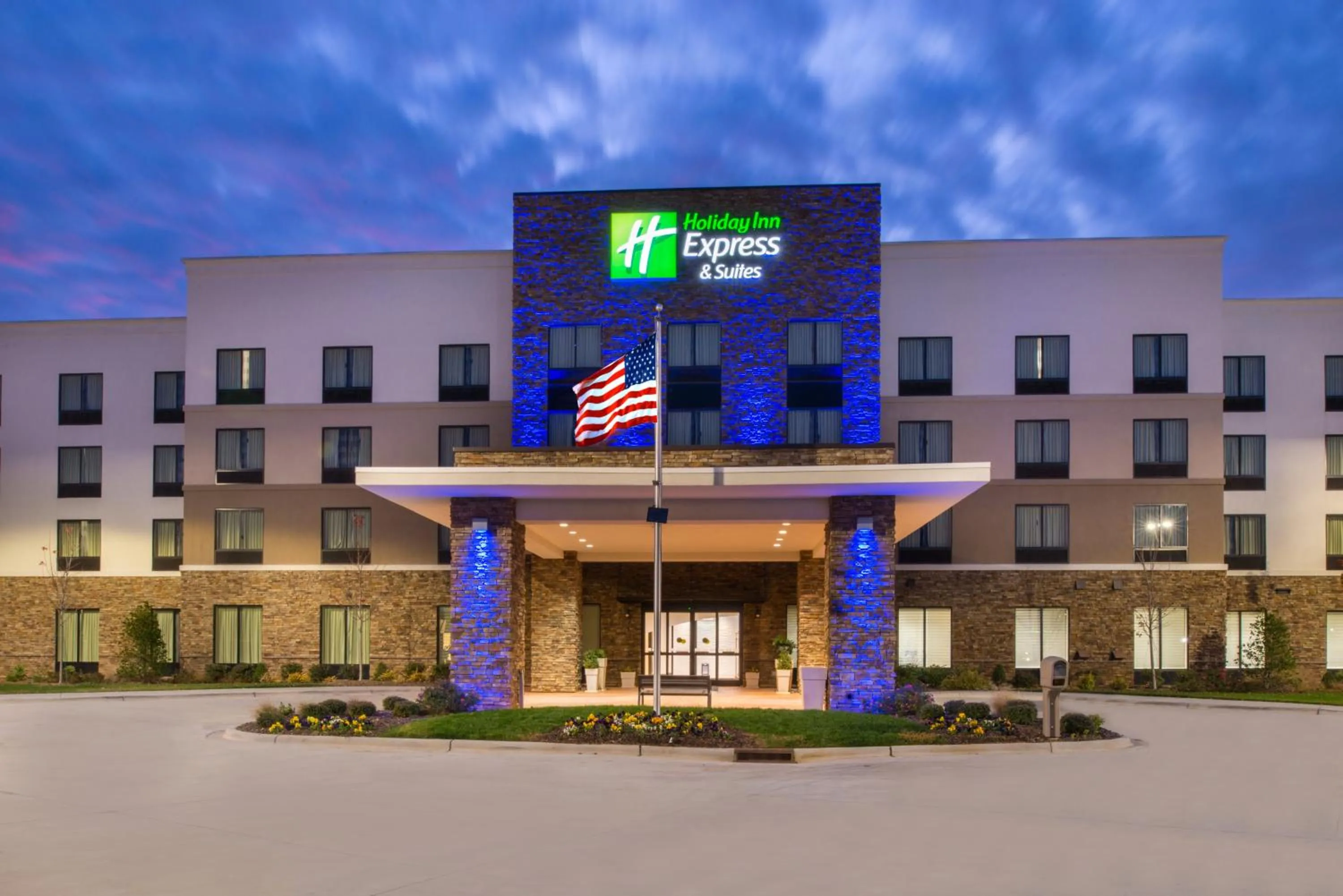 Property building in Holiday Inn Express & Suites Monroe by IHG