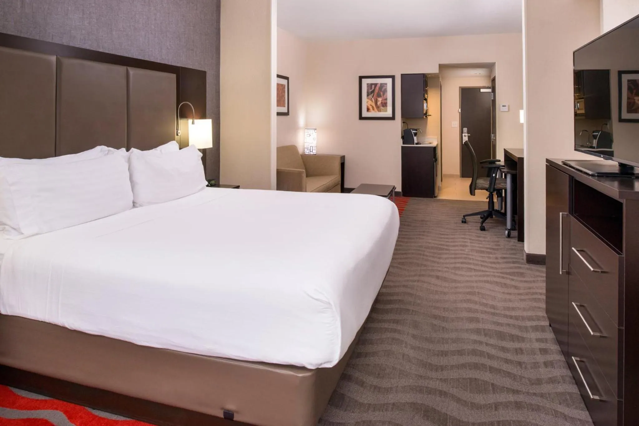 Bedroom, Bed in Holiday Inn Express & Suites Monroe by IHG