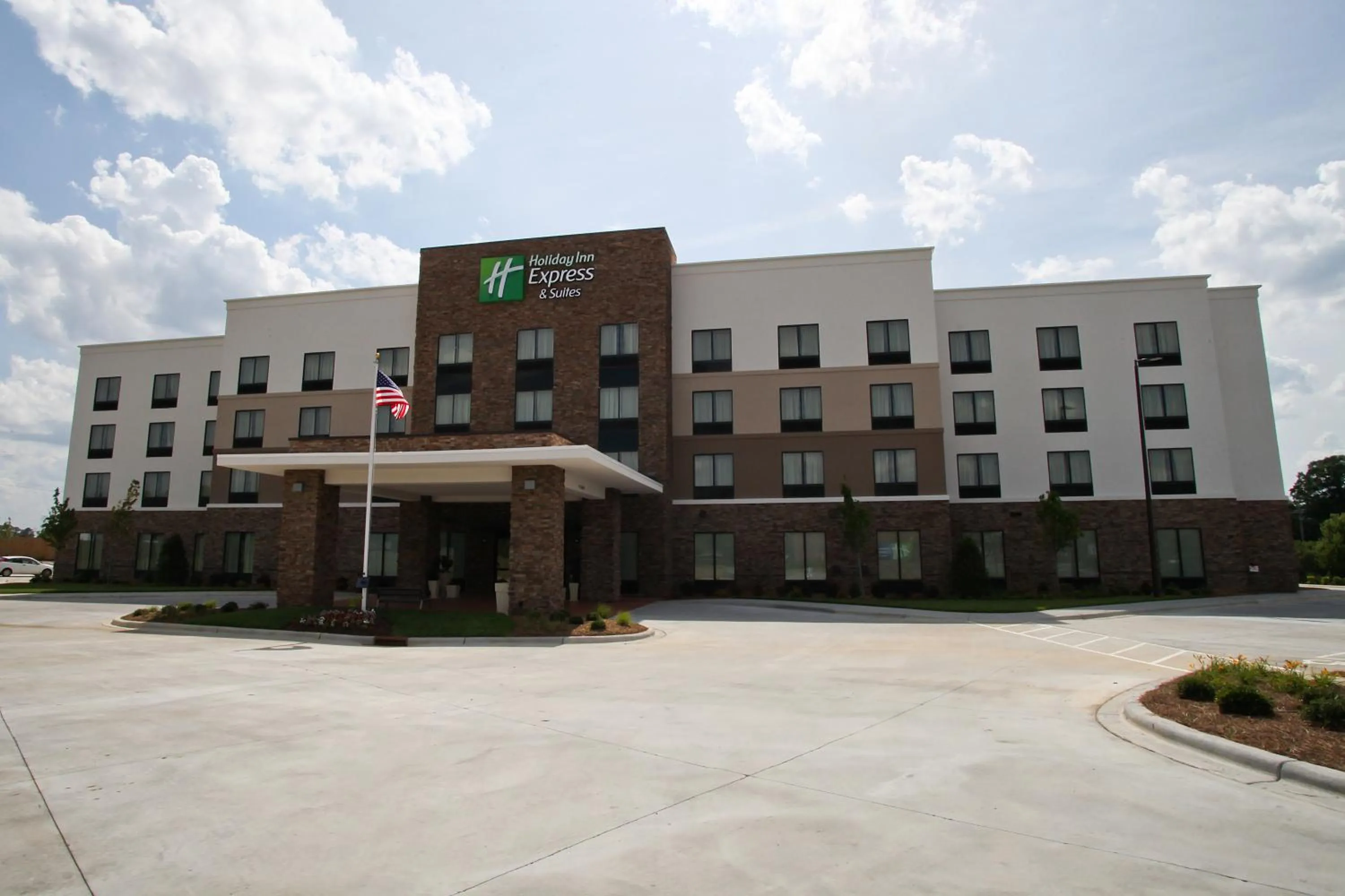 Property building in Holiday Inn Express & Suites Monroe by IHG