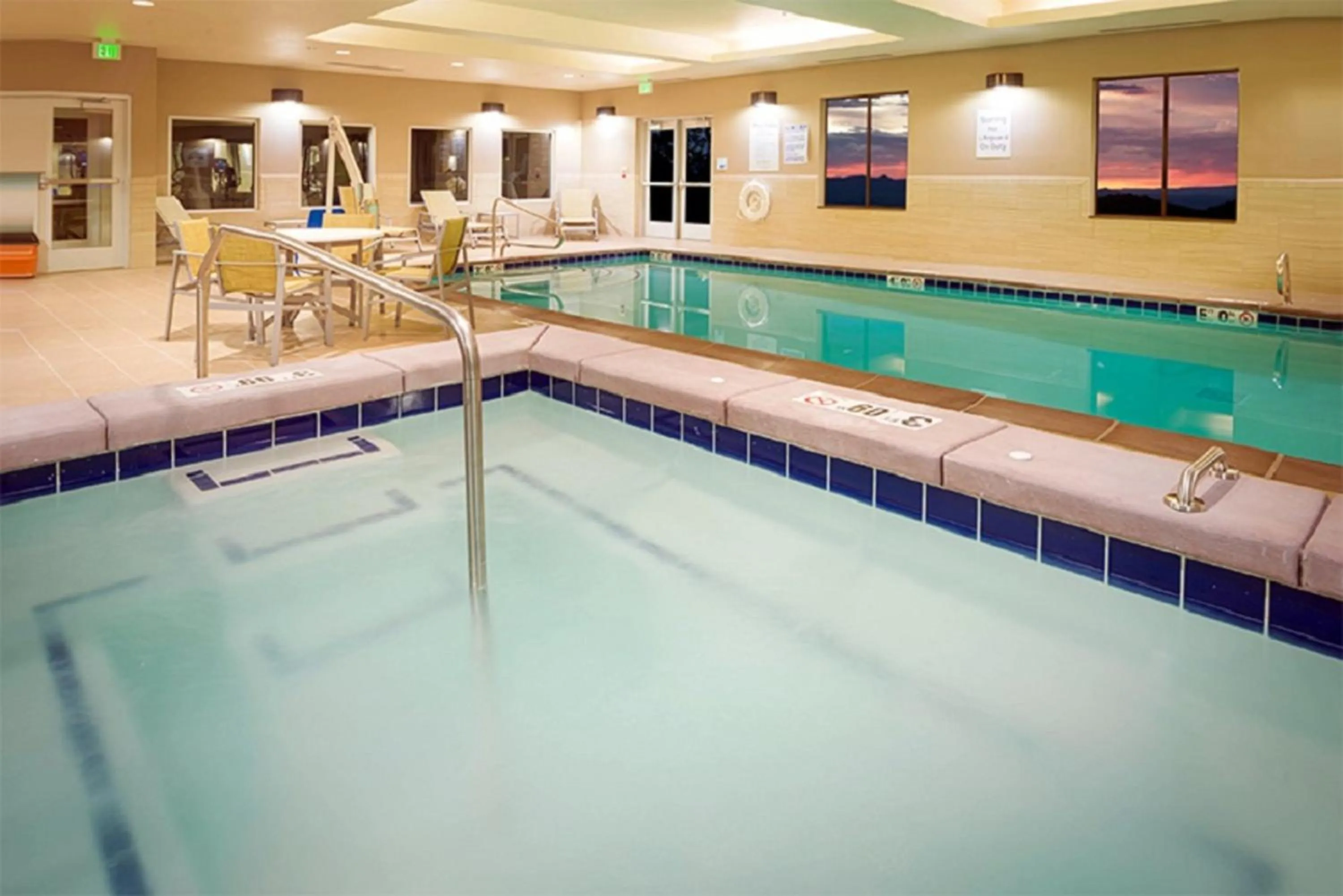 Swimming pool in Holiday Inn Express & Suites Salt Lake City South-Murray by IHG