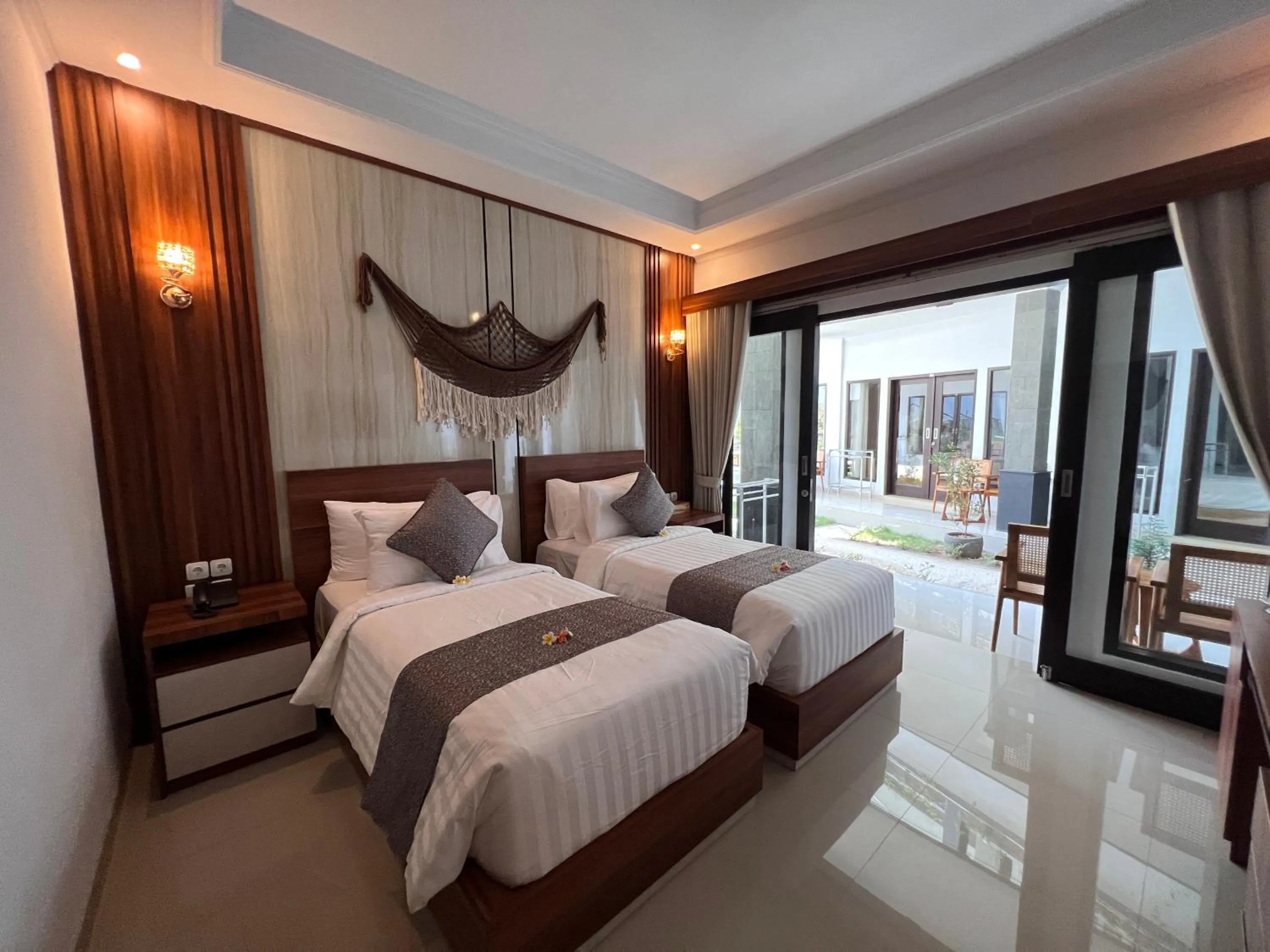 Bedroom, Bed in Grand Yuna Hotel Nusa Penida