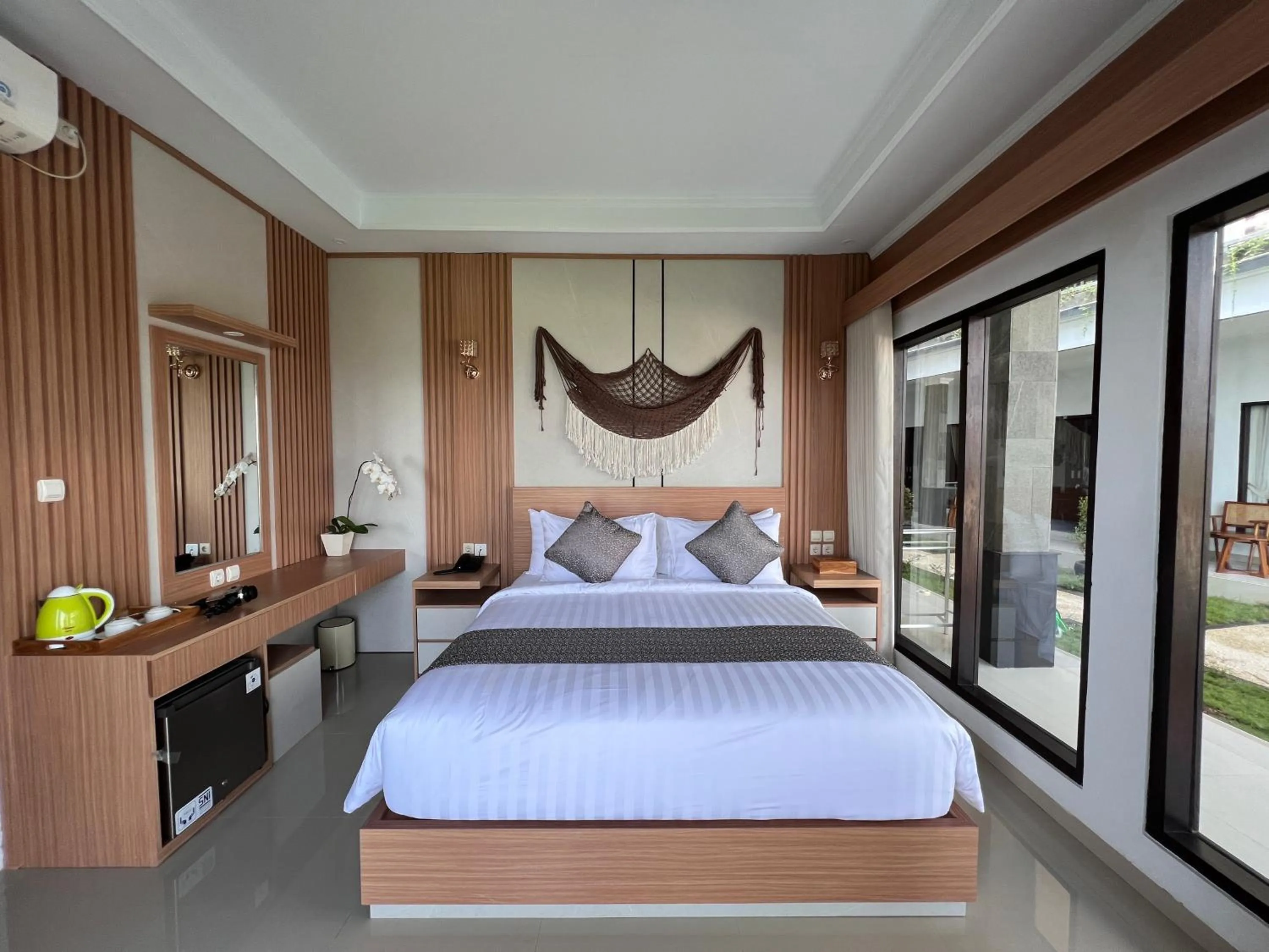 Bedroom, Bed in Grand Yuna Hotel Nusa Penida