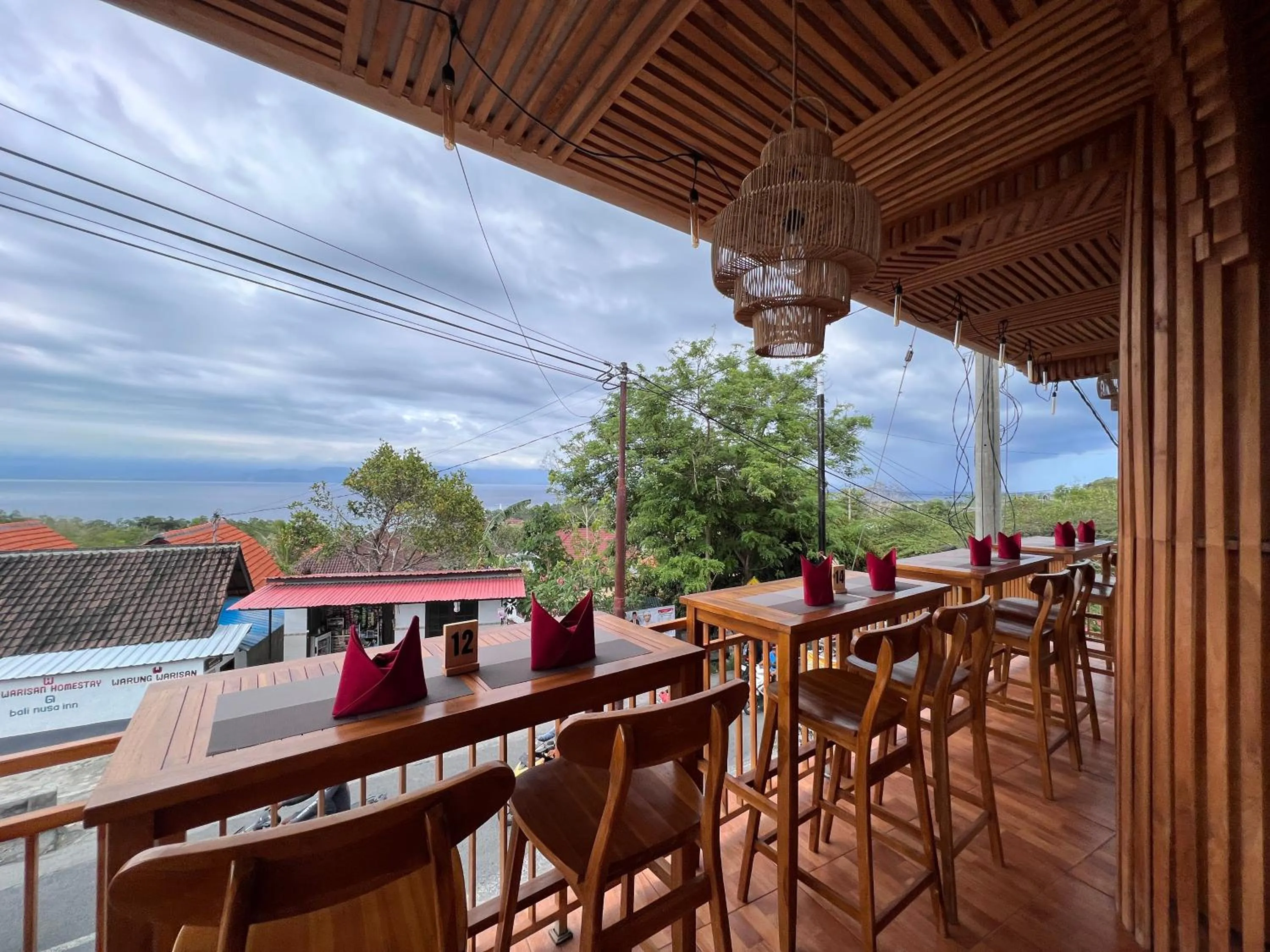 Restaurant/places to eat in Grand Yuna Hotel Nusa Penida