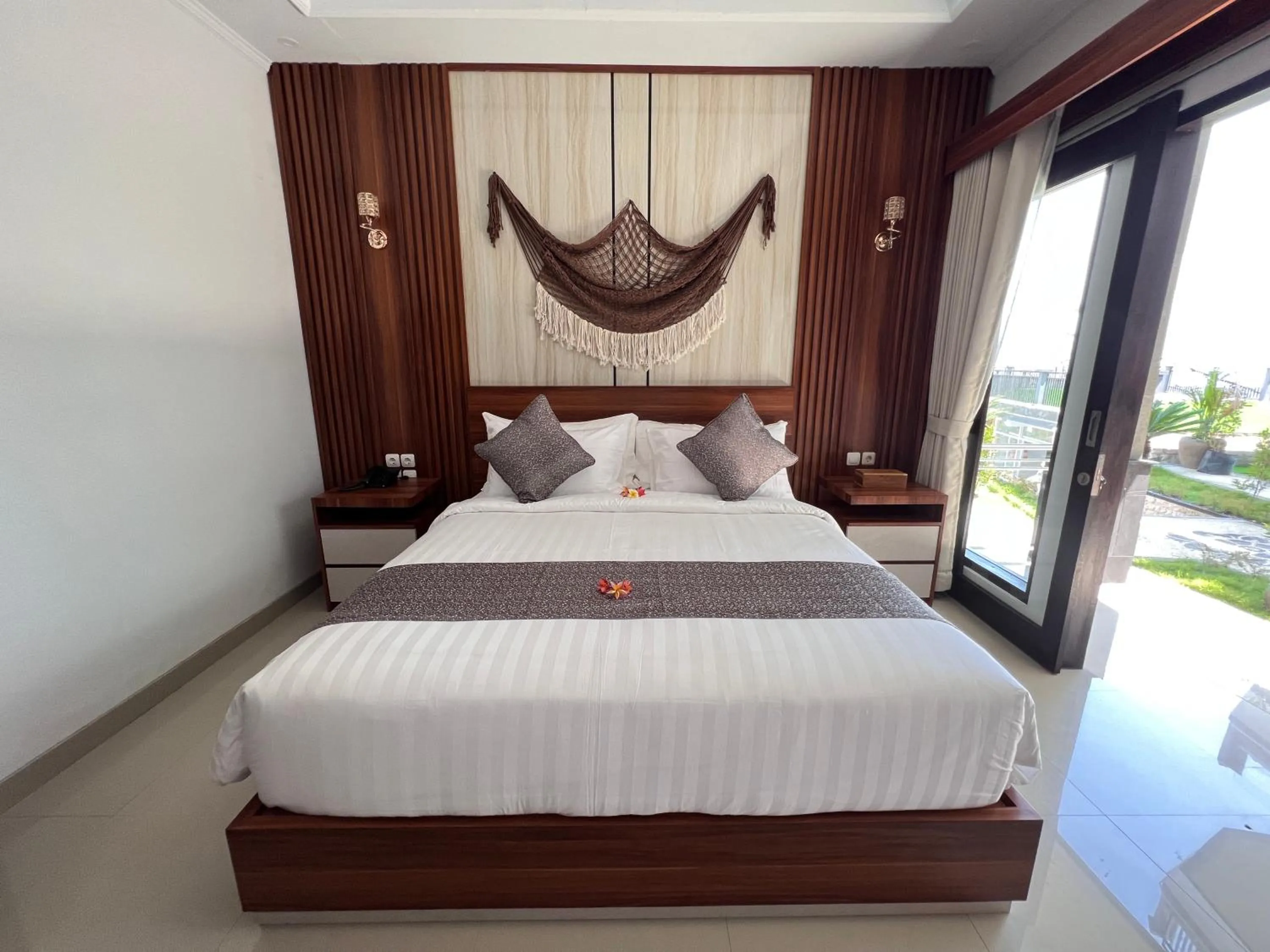 Bedroom, Bed in Grand Yuna Hotel Nusa Penida