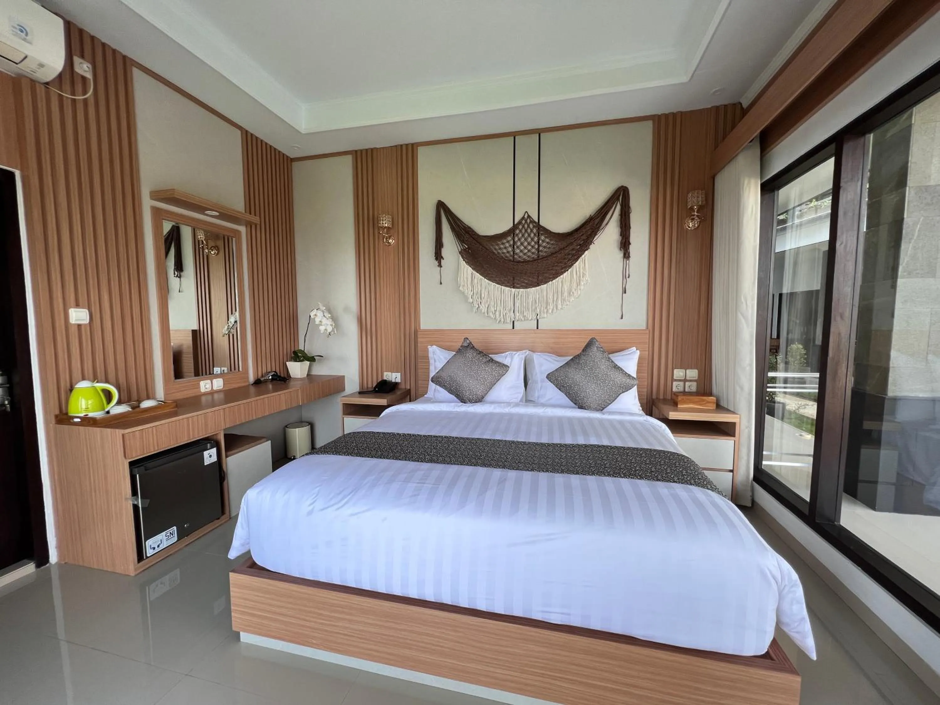 Bedroom, Bed in Grand Yuna Hotel Nusa Penida