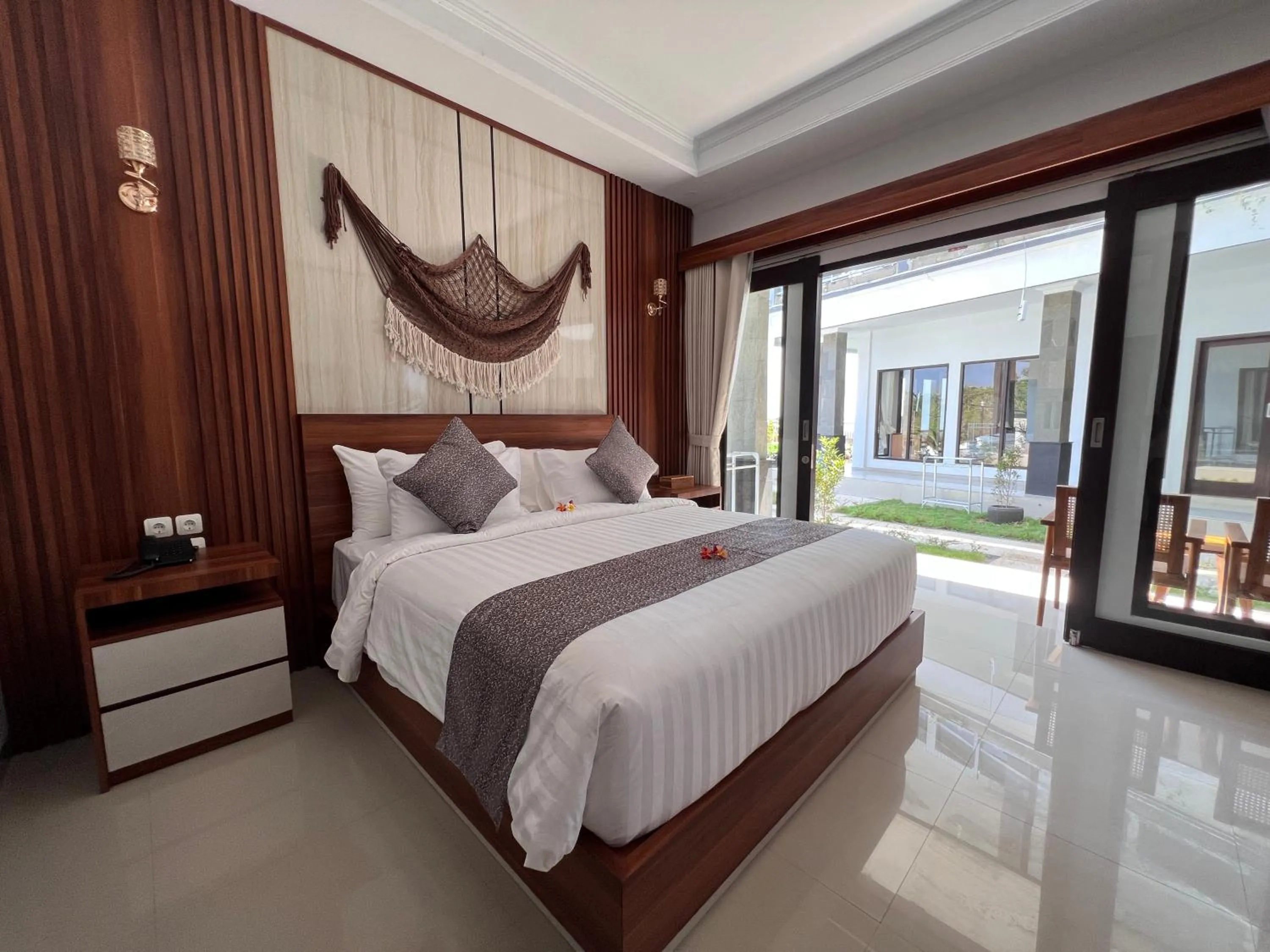 Bedroom, Bed in Grand Yuna Hotel Nusa Penida