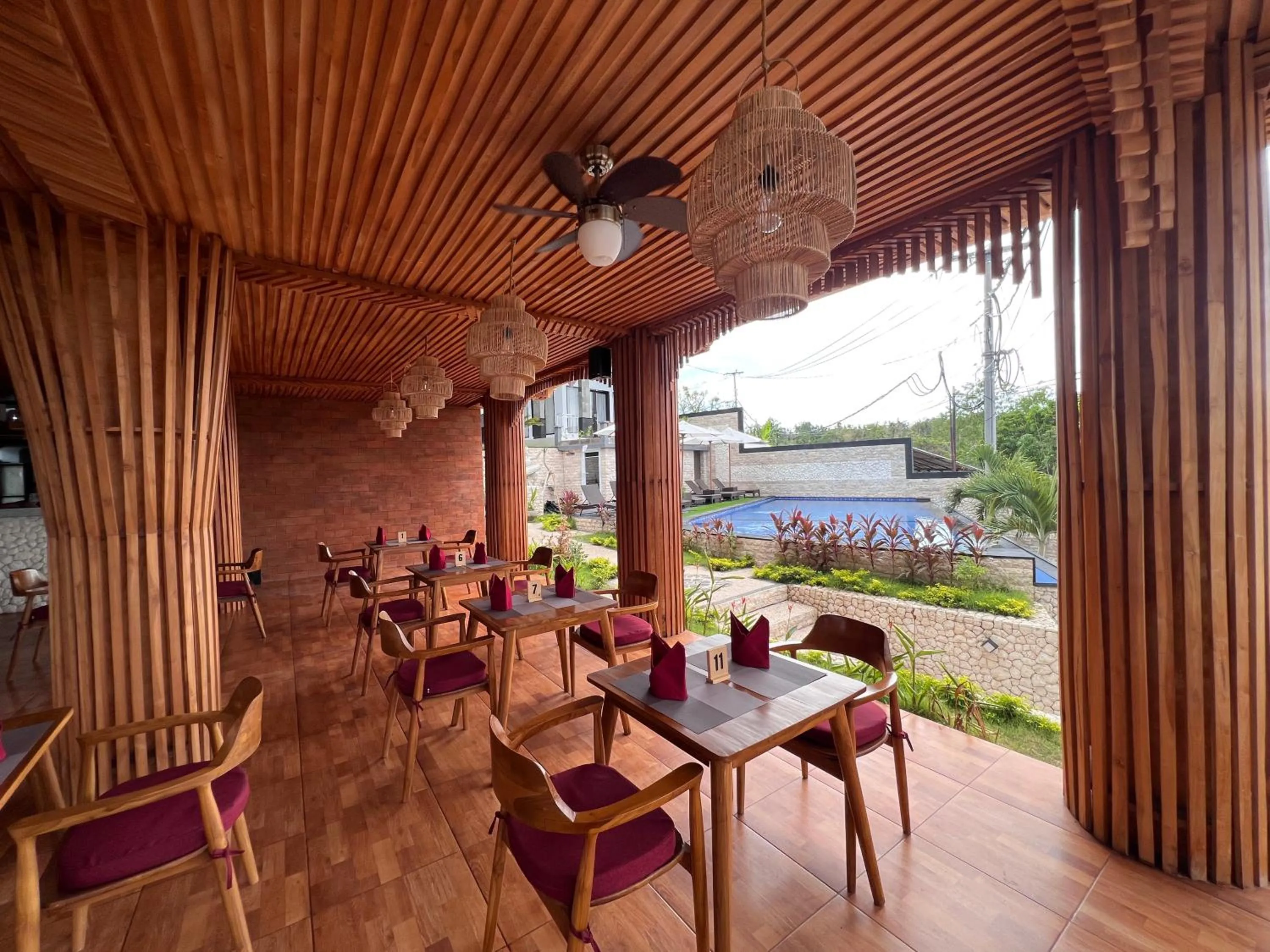 Restaurant/places to eat in Grand Yuna Hotel Nusa Penida