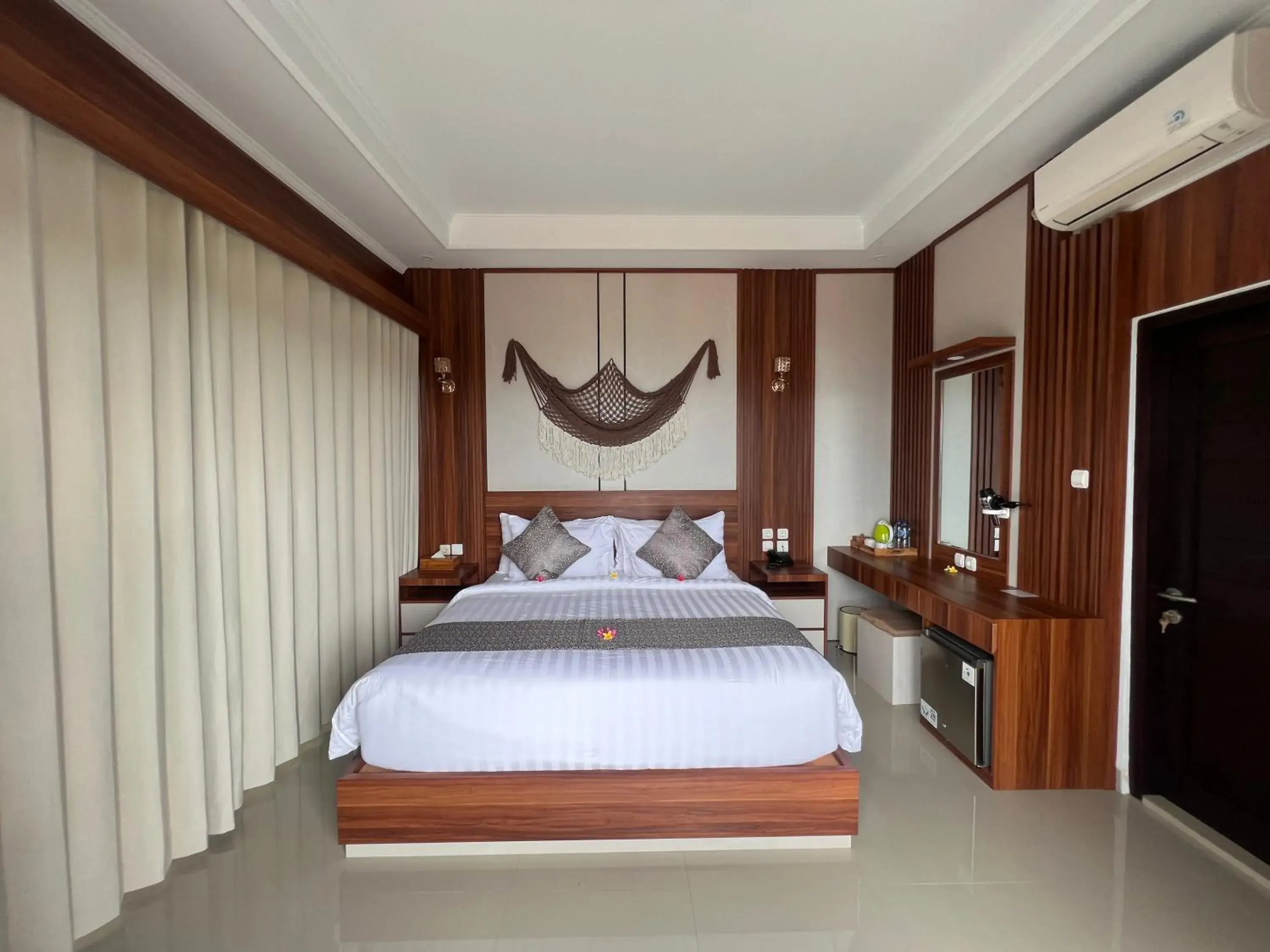 Junior Suite with Sea View in Grand Yuna Hotel Nusa Penida Junior Suite with Sea View in Grand Yuna Hotel Nusa Penida
