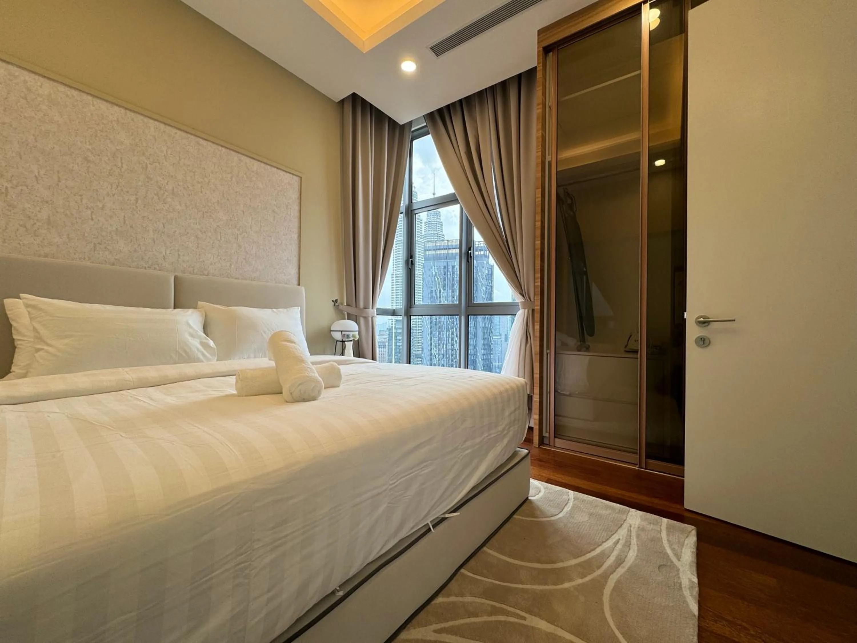 Bed in Royce KLCC Kuala Lumpur City Centre by Dormeo Destinations