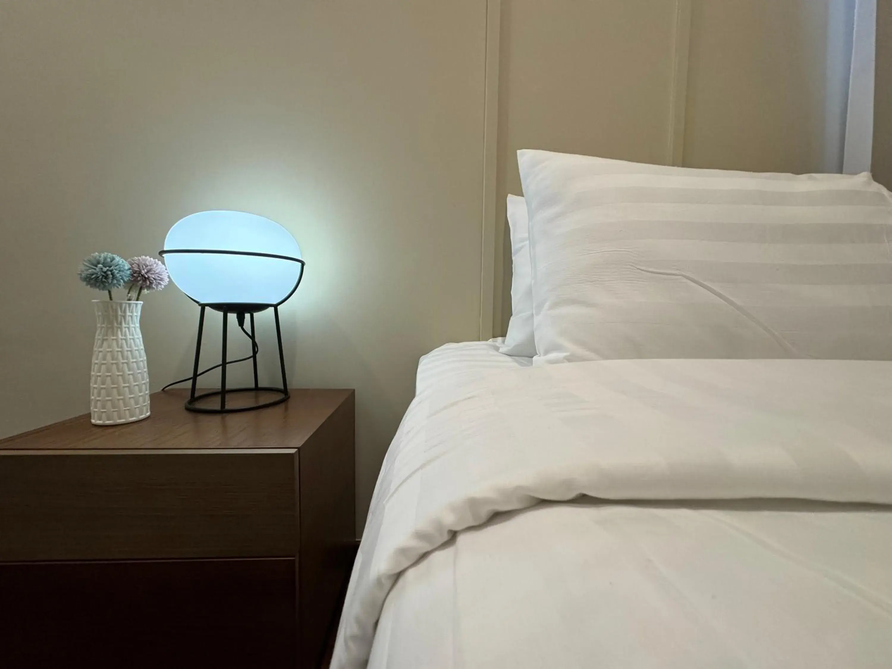 1 + 1 Deluxe Bedroom Suite with Bathtub in Royce KLCC Kuala Lumpur City Centre by Dormeo Destinations 1 + 1 Deluxe Bedroom Suite with Bathtub in Royce KLCC Kuala Lumpur City Centre by Dormeo Destinations