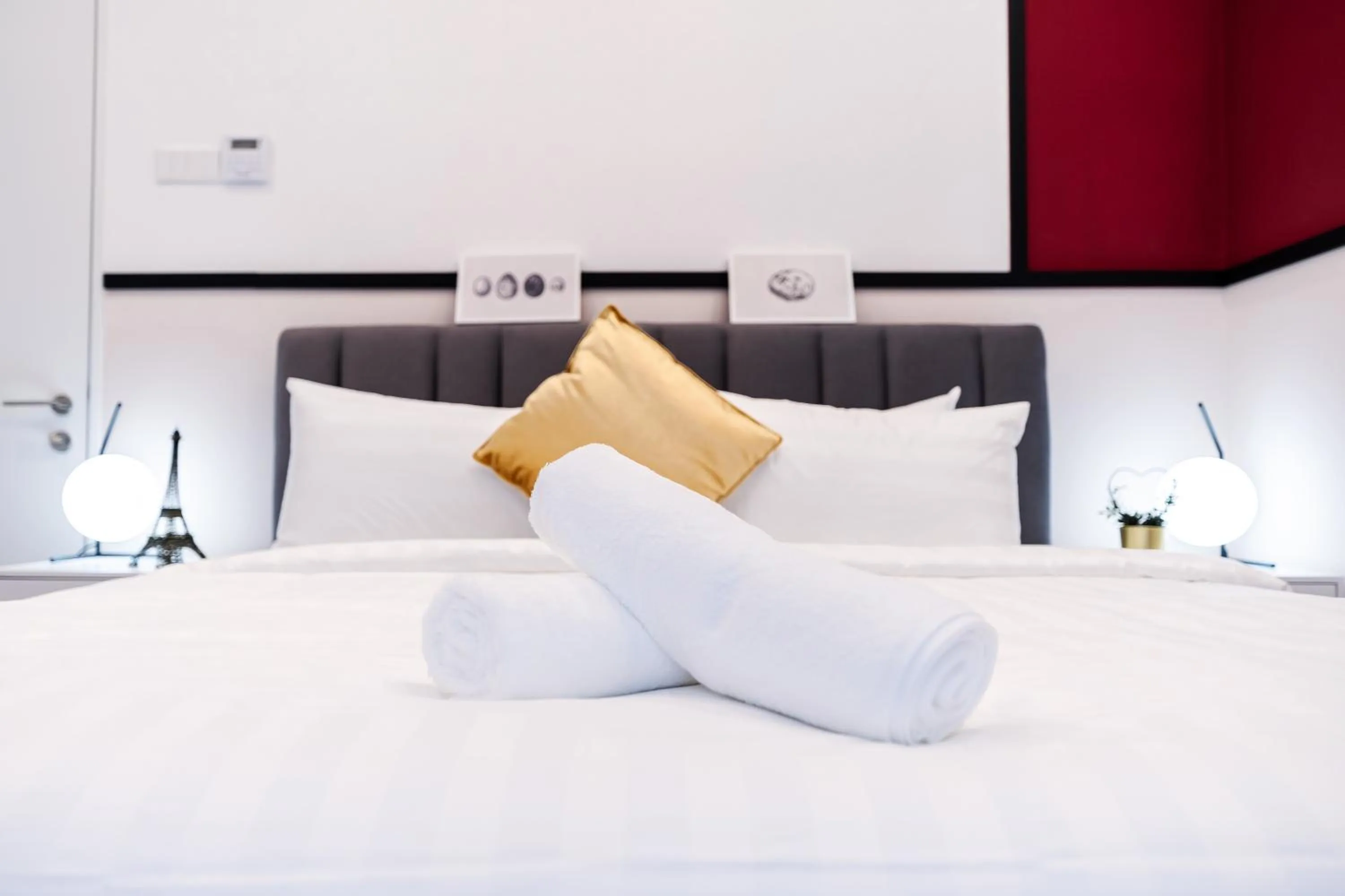 Bed in Royce KLCC Kuala Lumpur City Centre by Dormeo Destinations