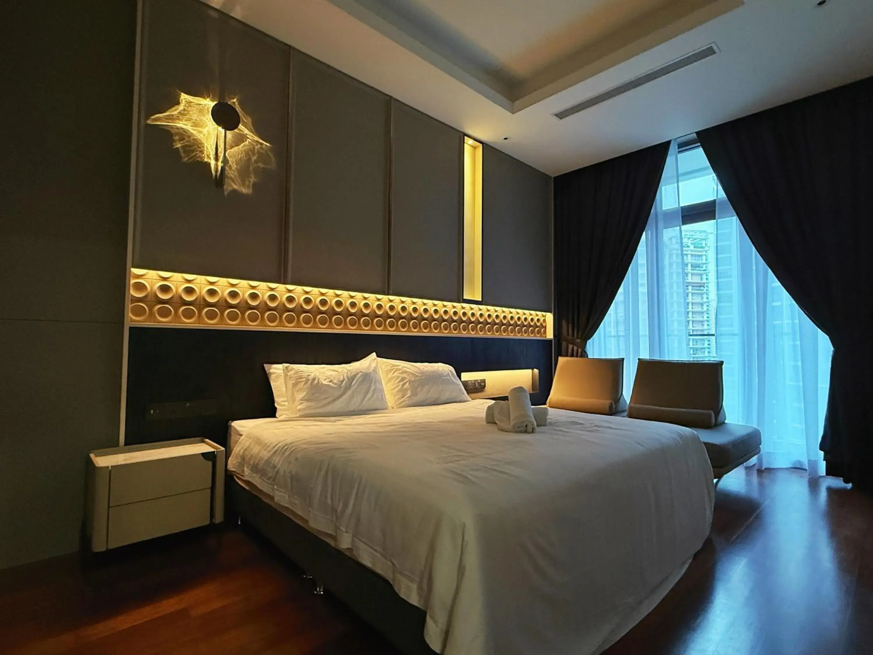 1 Bedroom Premium Suite with Bathtub in Royce KLCC Kuala Lumpur City Centre by Dormeo Destinations 1 Bedroom Premium Suite with Bathtub in Royce KLCC Kuala Lumpur City Centre by Dormeo Destinations